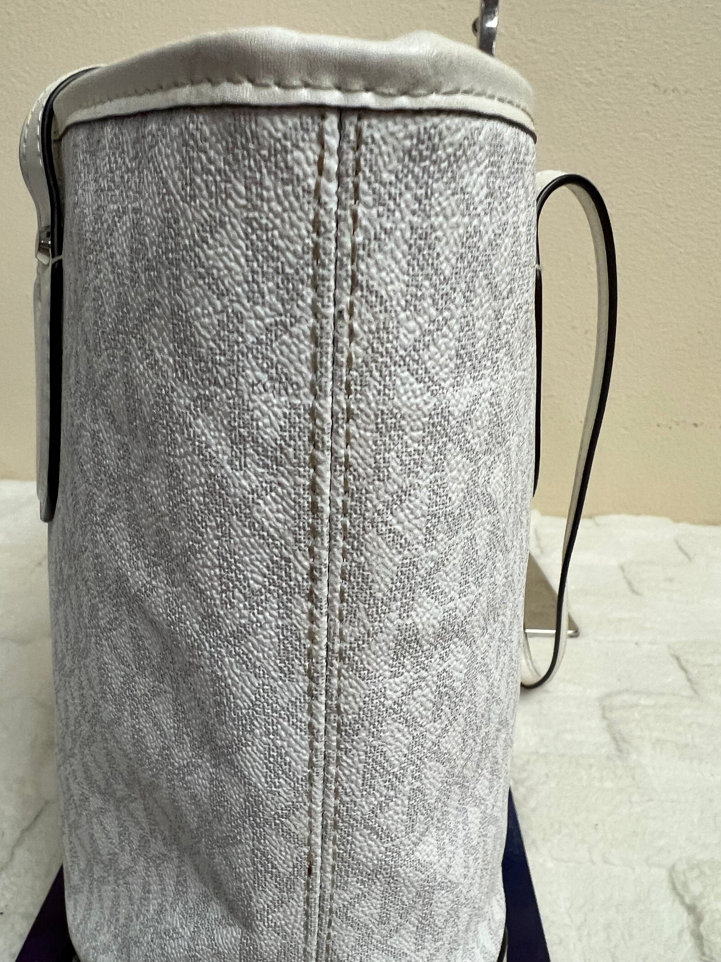MK TOTE W/POUCH