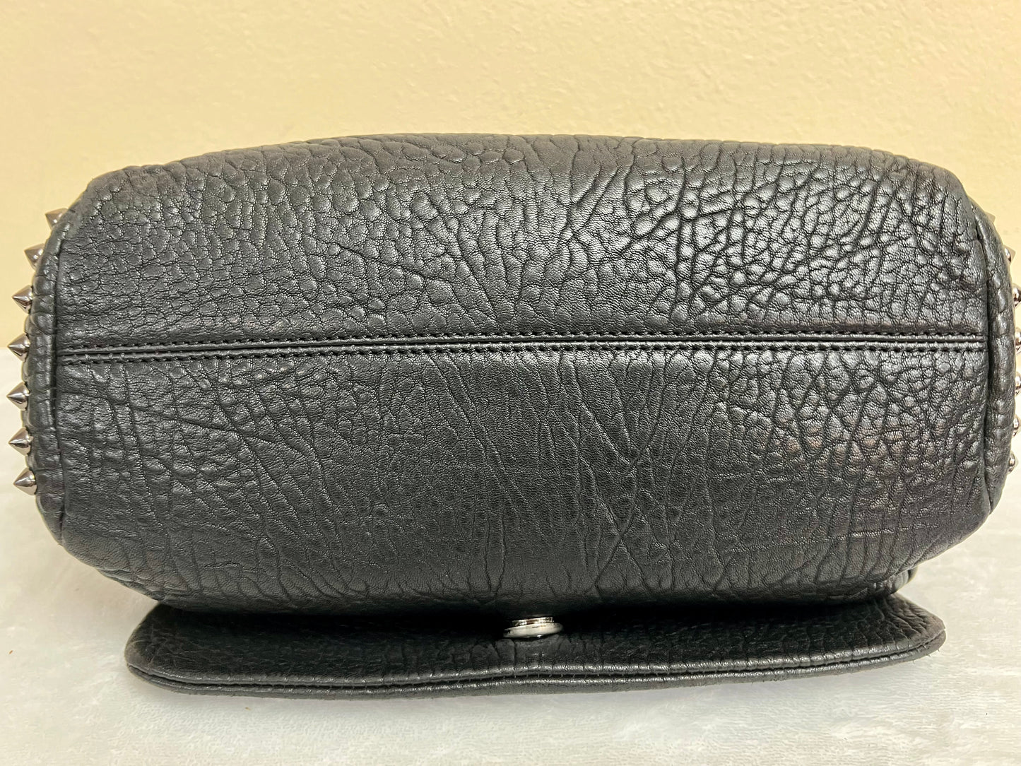 MCM 2WAY STUDS LTD BLACK
