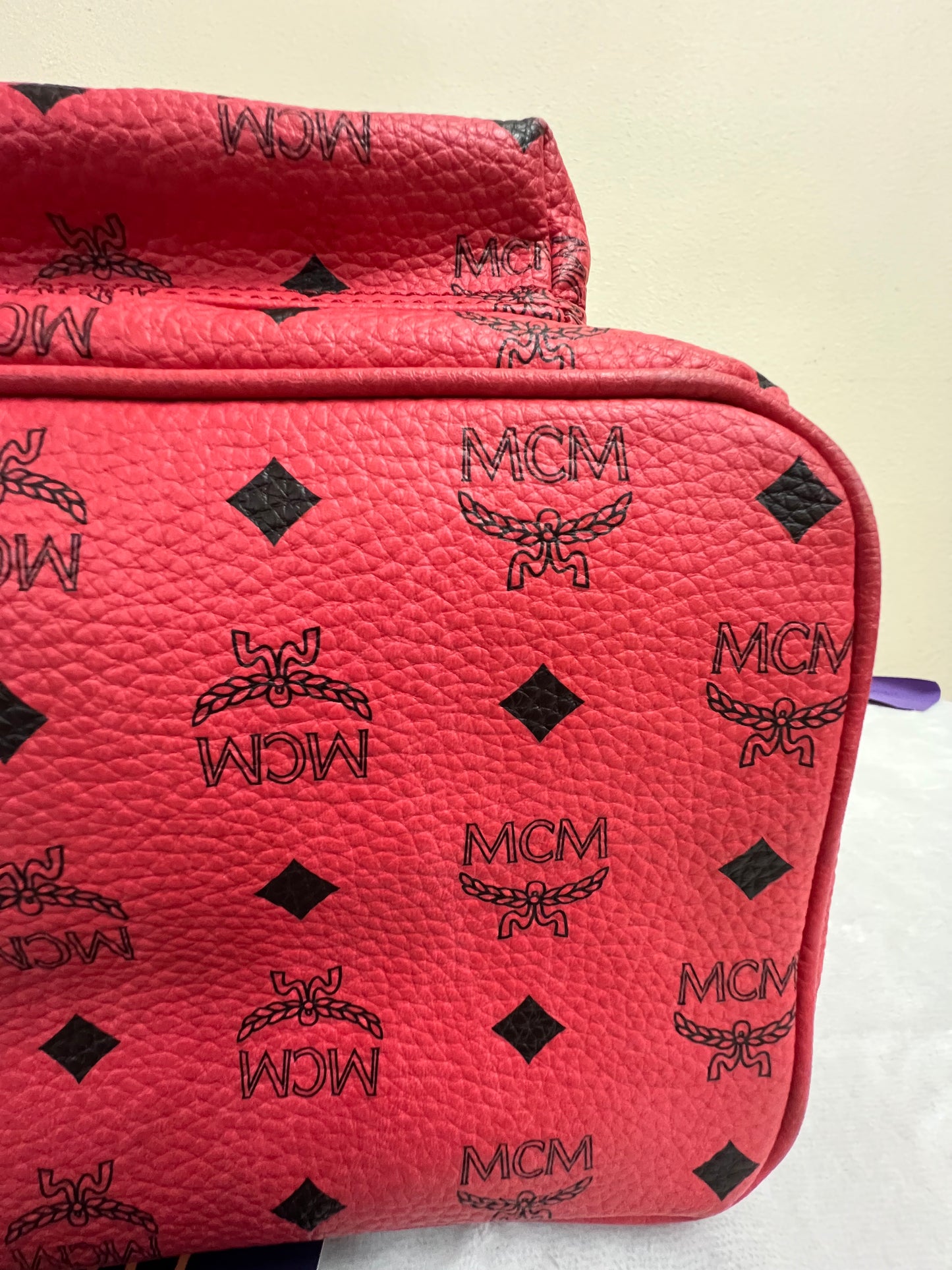 MCM RED BAGPACK LTD