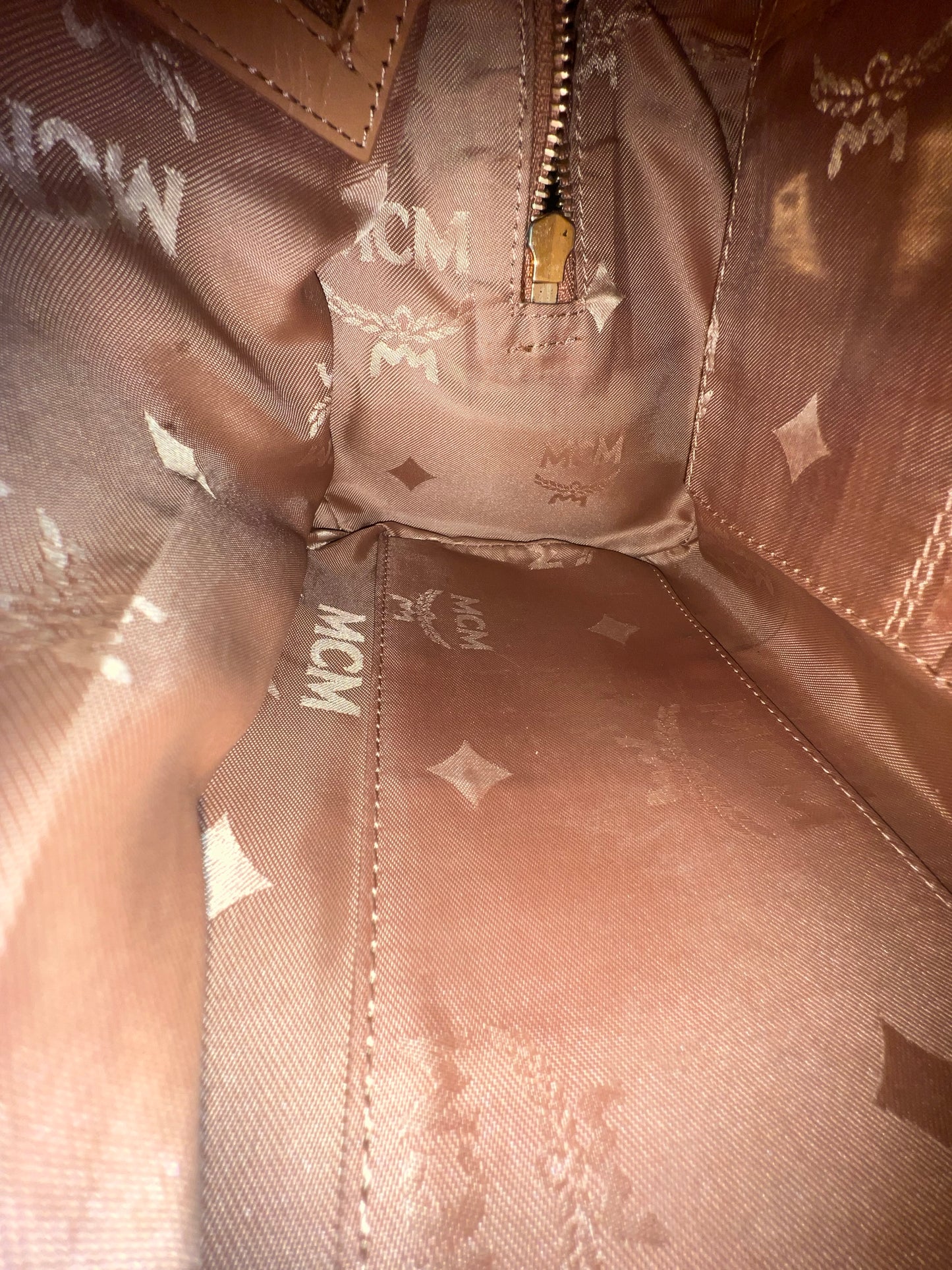 MCM COGNAC BOSTON 20 w/ STRAP