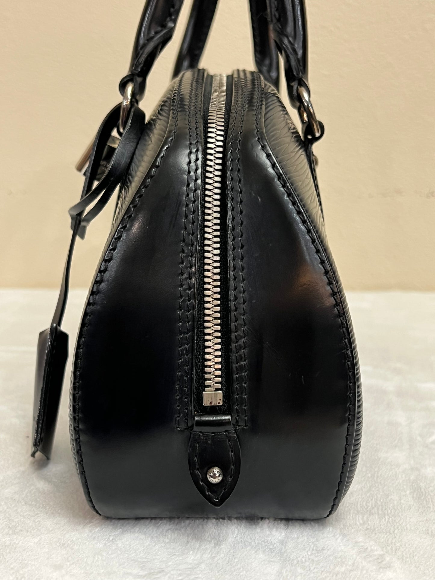 JASMINE EPI BLACK