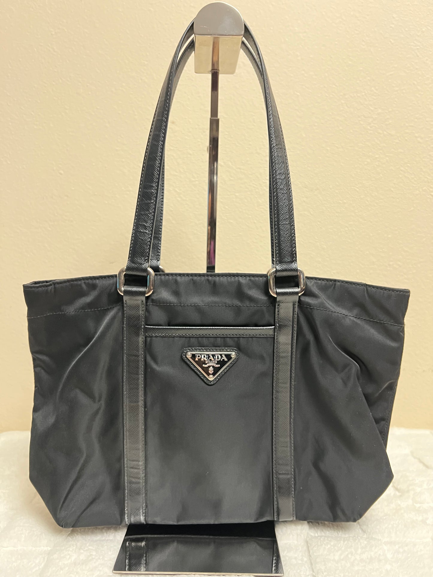 P_R_A_D_A TOTE BAG BLACK