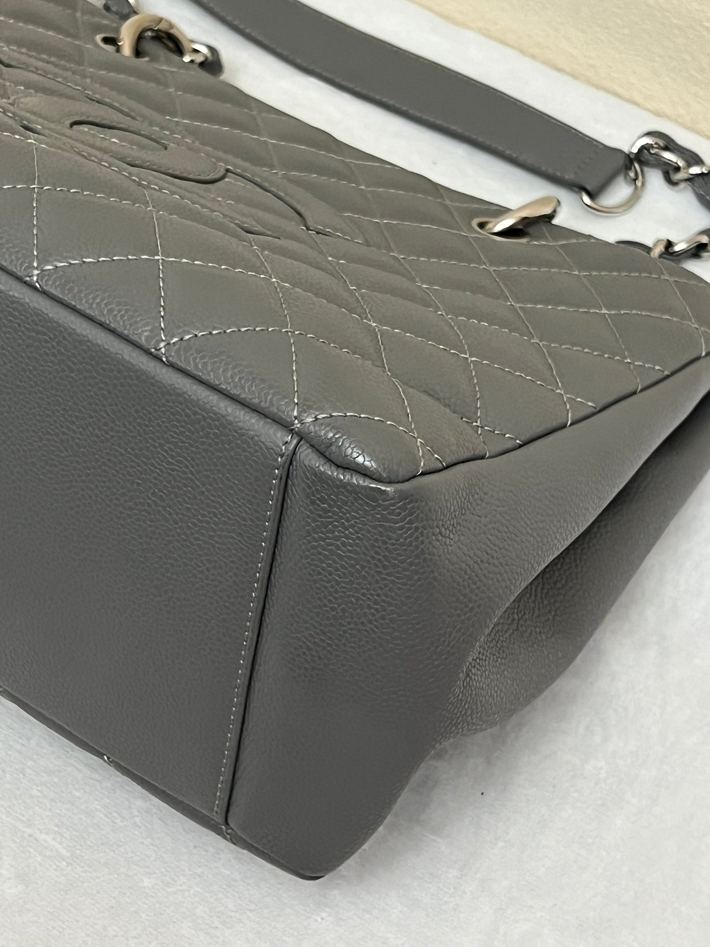 GST GRAY CAVIAR SHW