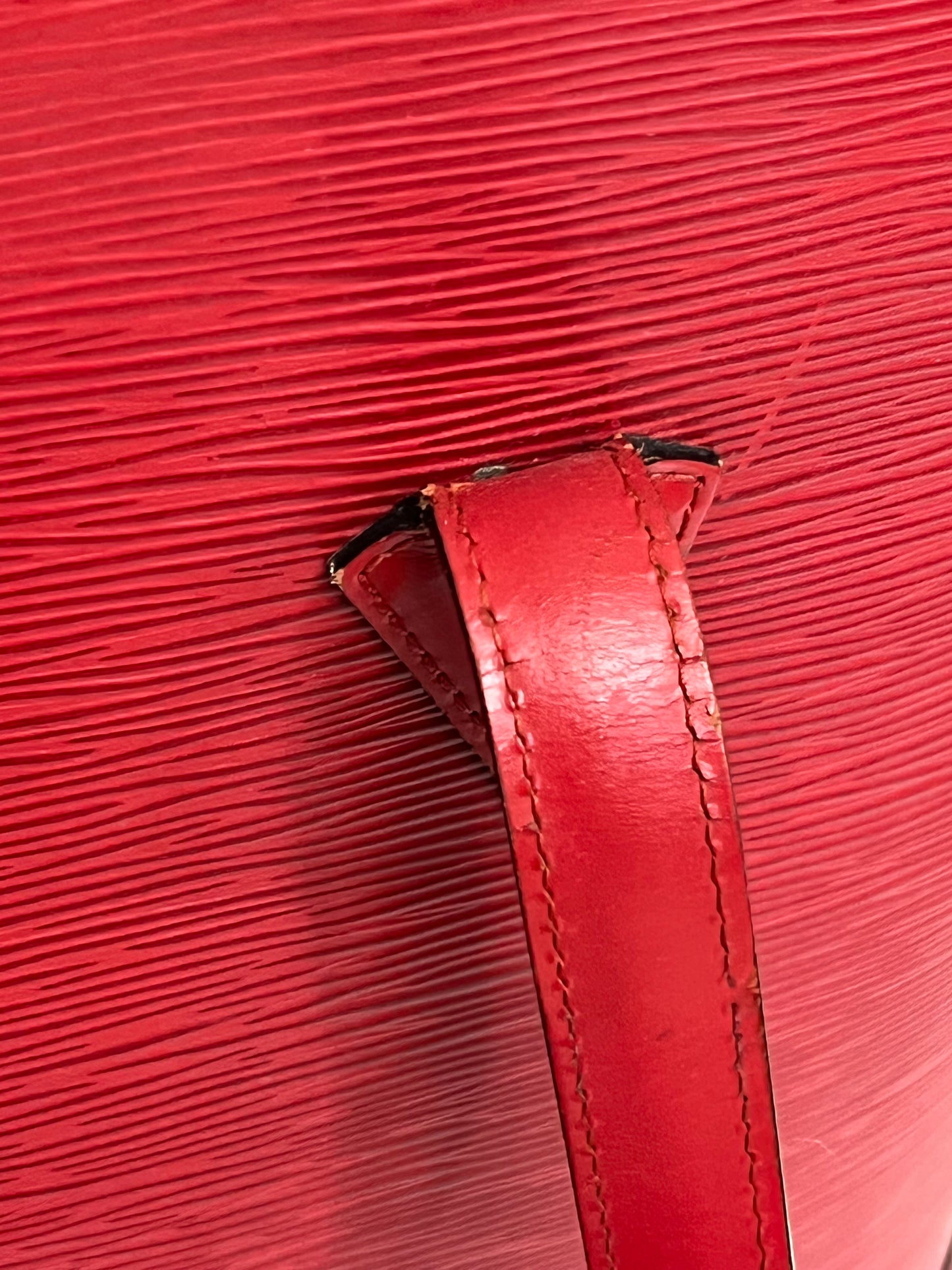 LUSSAC EPI RED