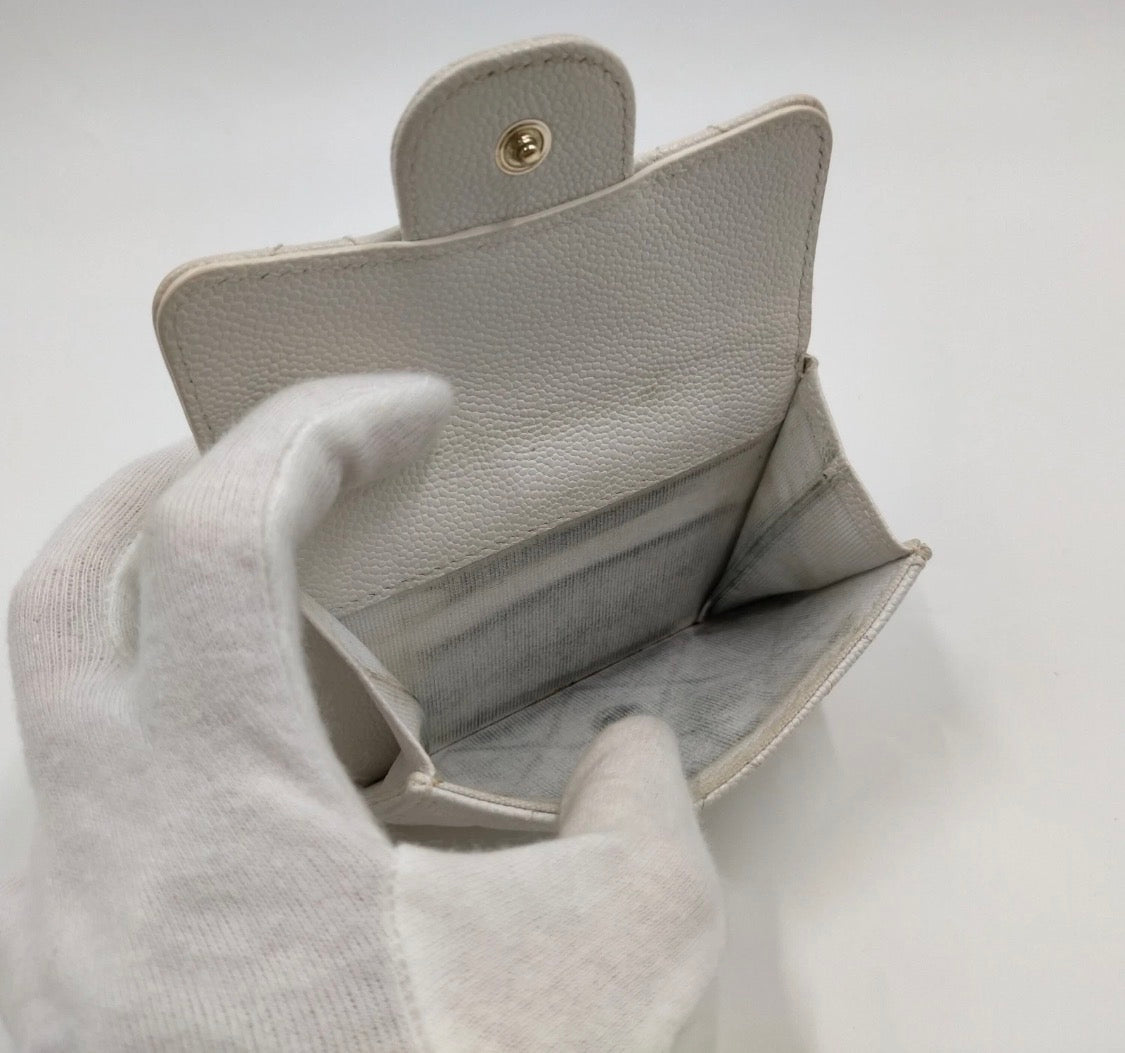 CAVIAR COMPACT WALLET WHITE