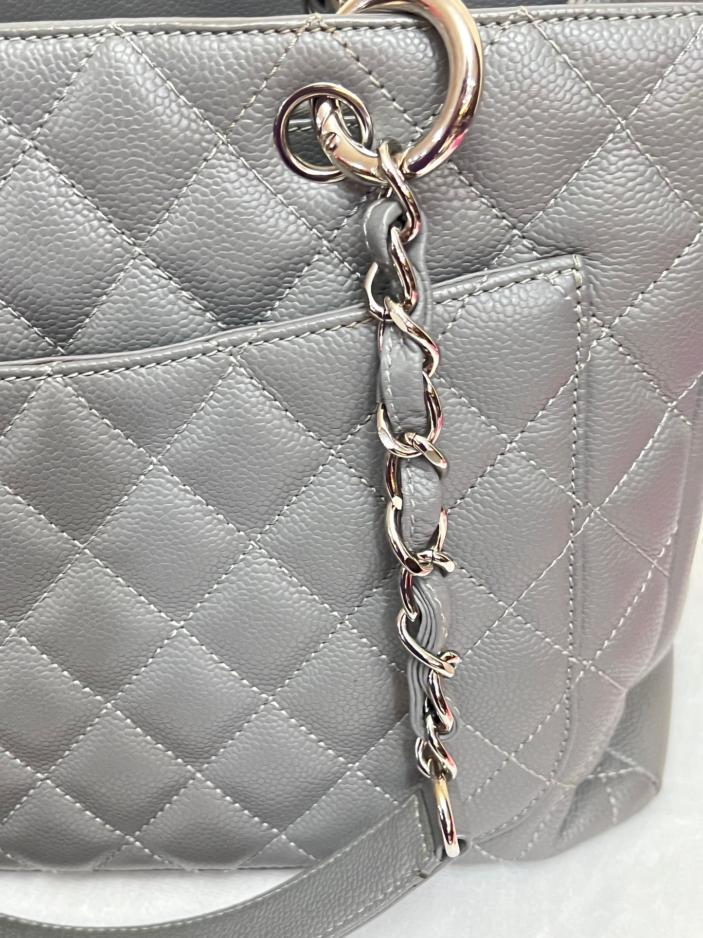 GST GRAY CAVIAR SHW