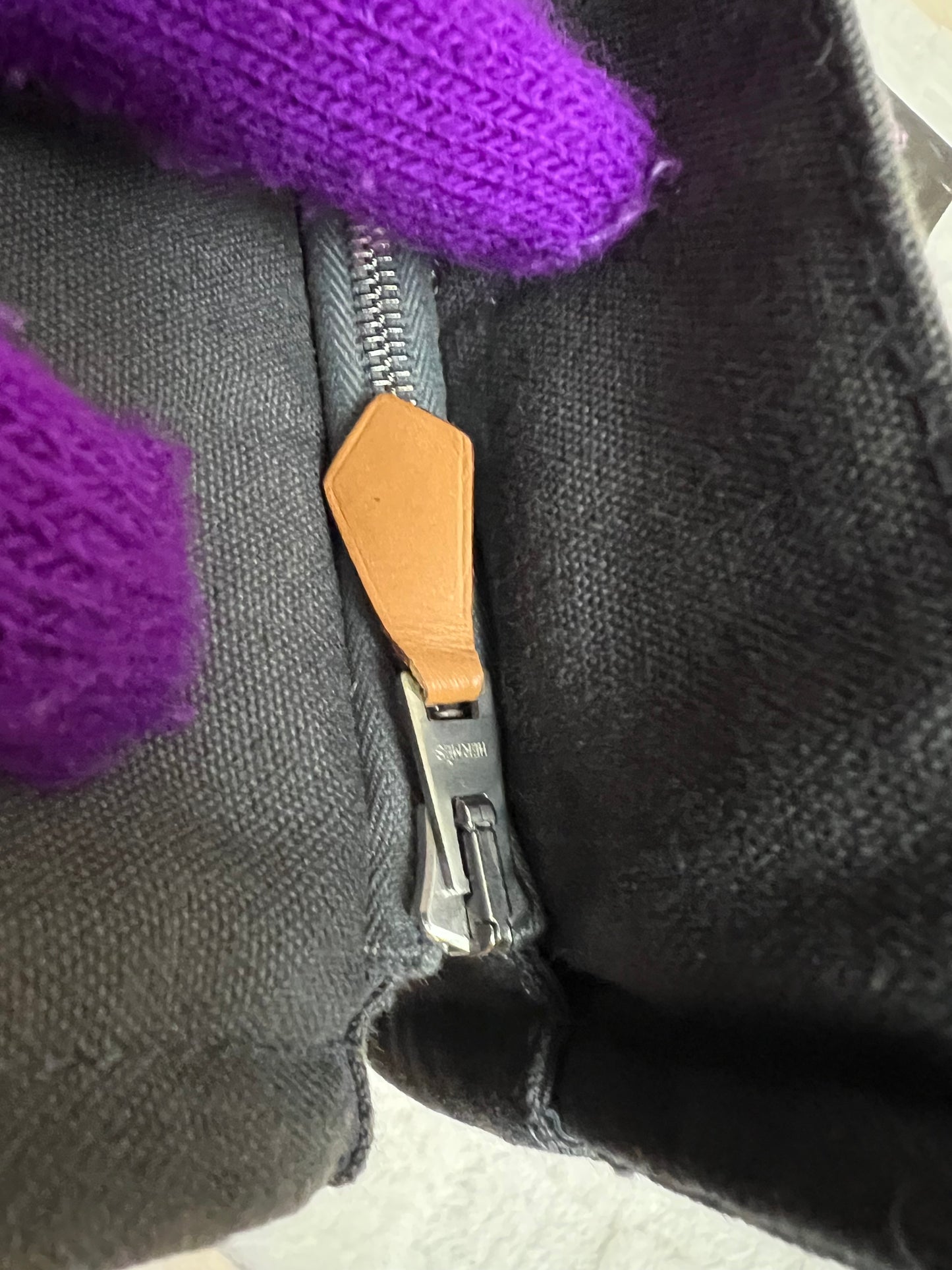 H_E_R_M_E_S CLUTCH