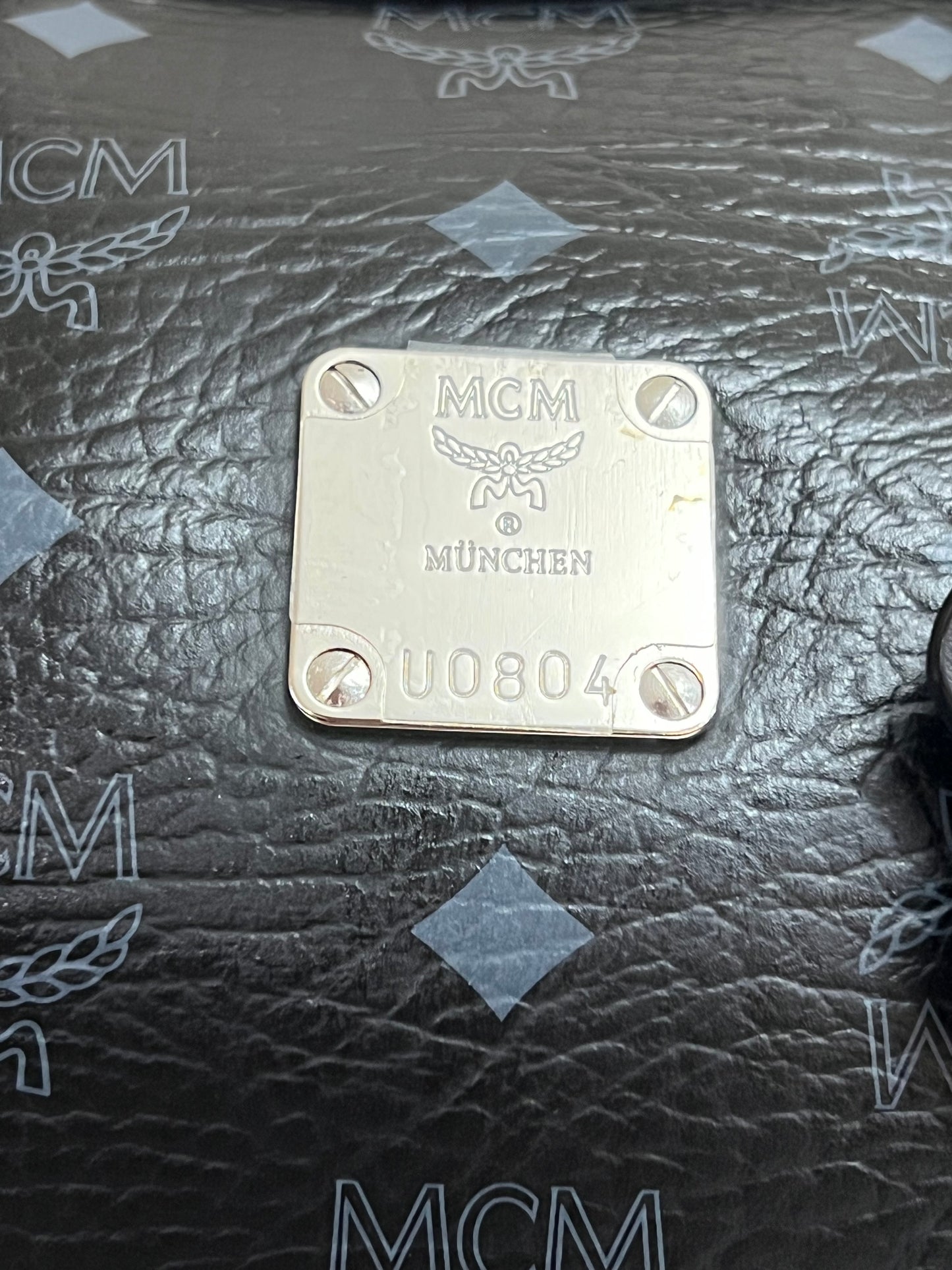 MCM BOSTON 25 W/ BONE