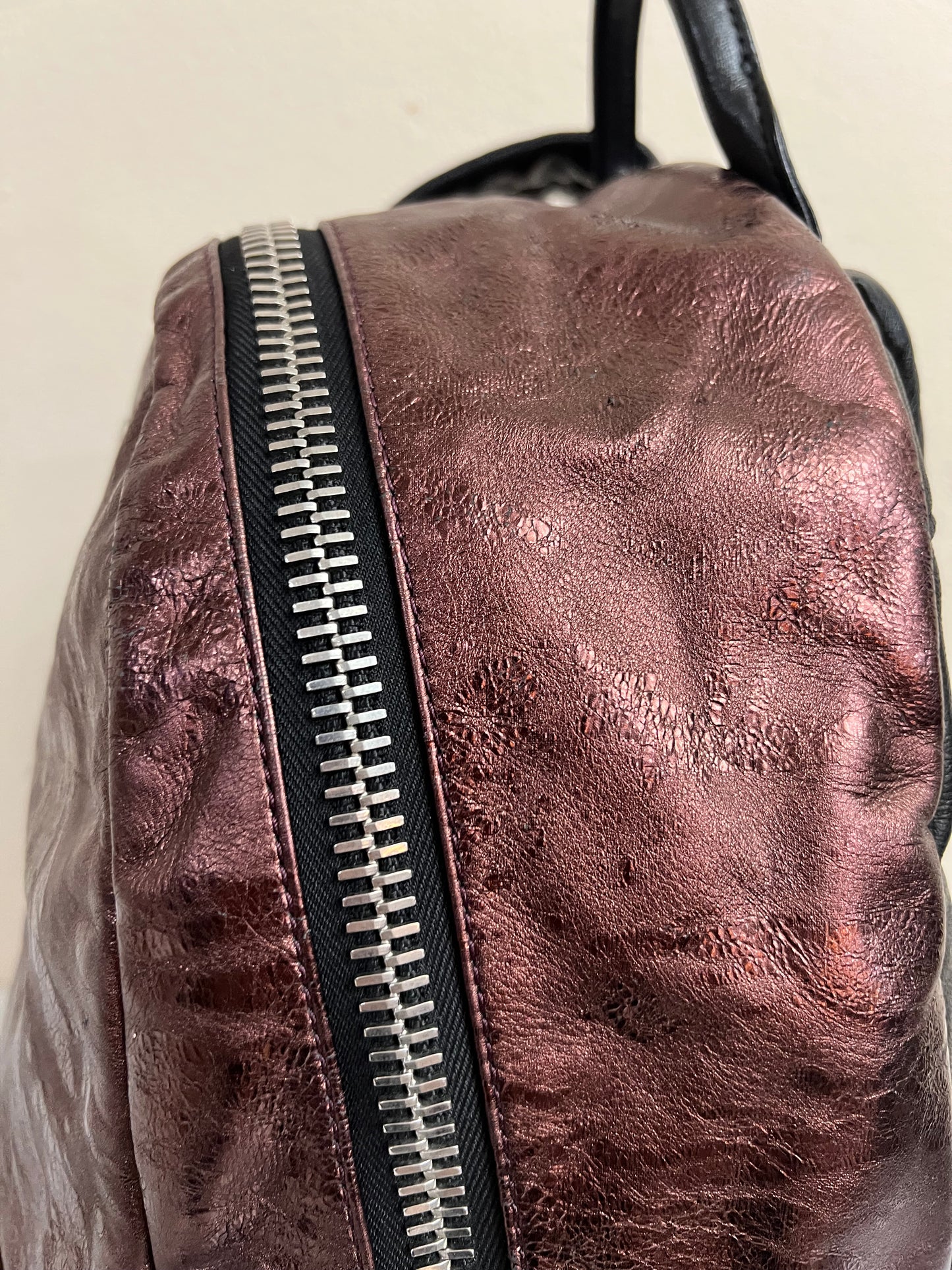 MCM BAGPACK MAROON METALLIC LEATHER