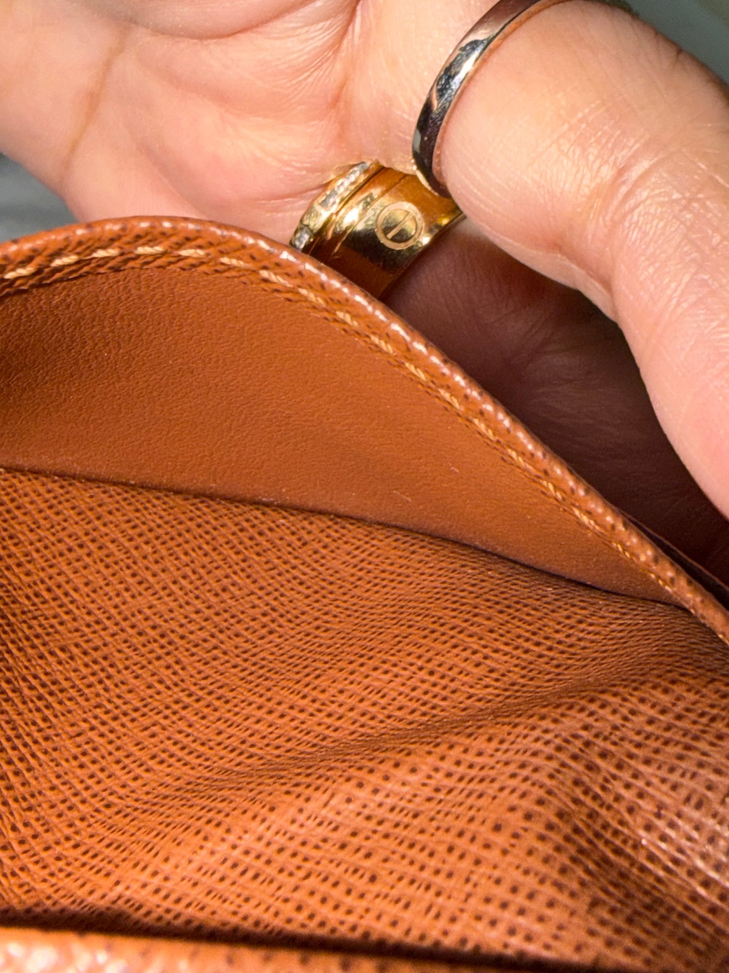 POCKET ORGANIZER