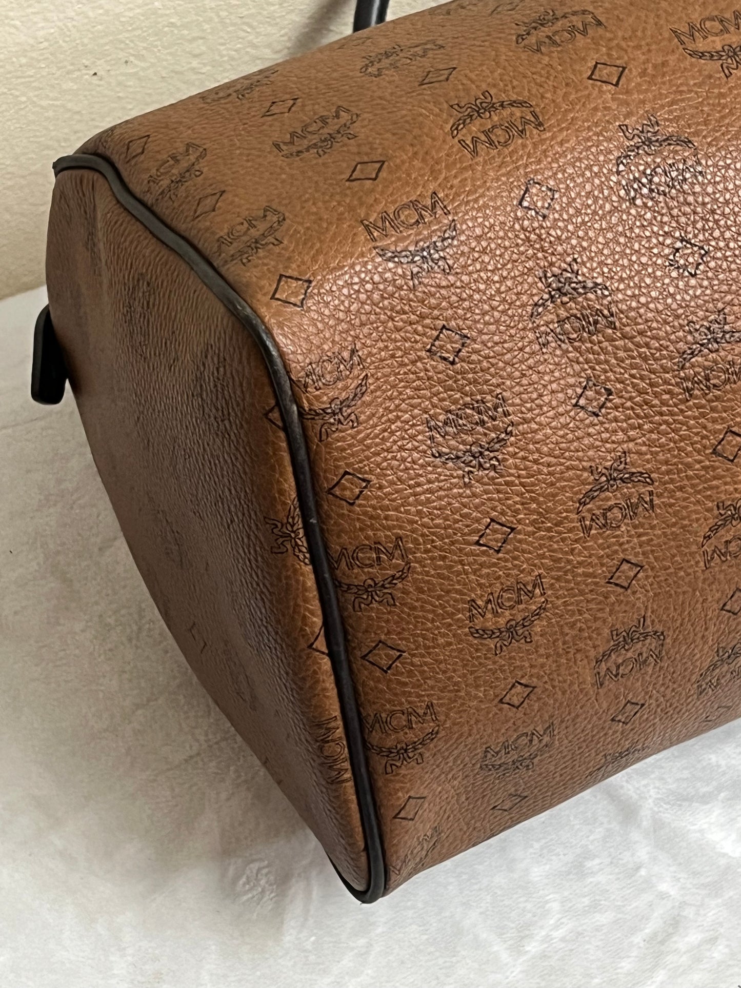 CHOCO DUFFLE 40 w/ BONE