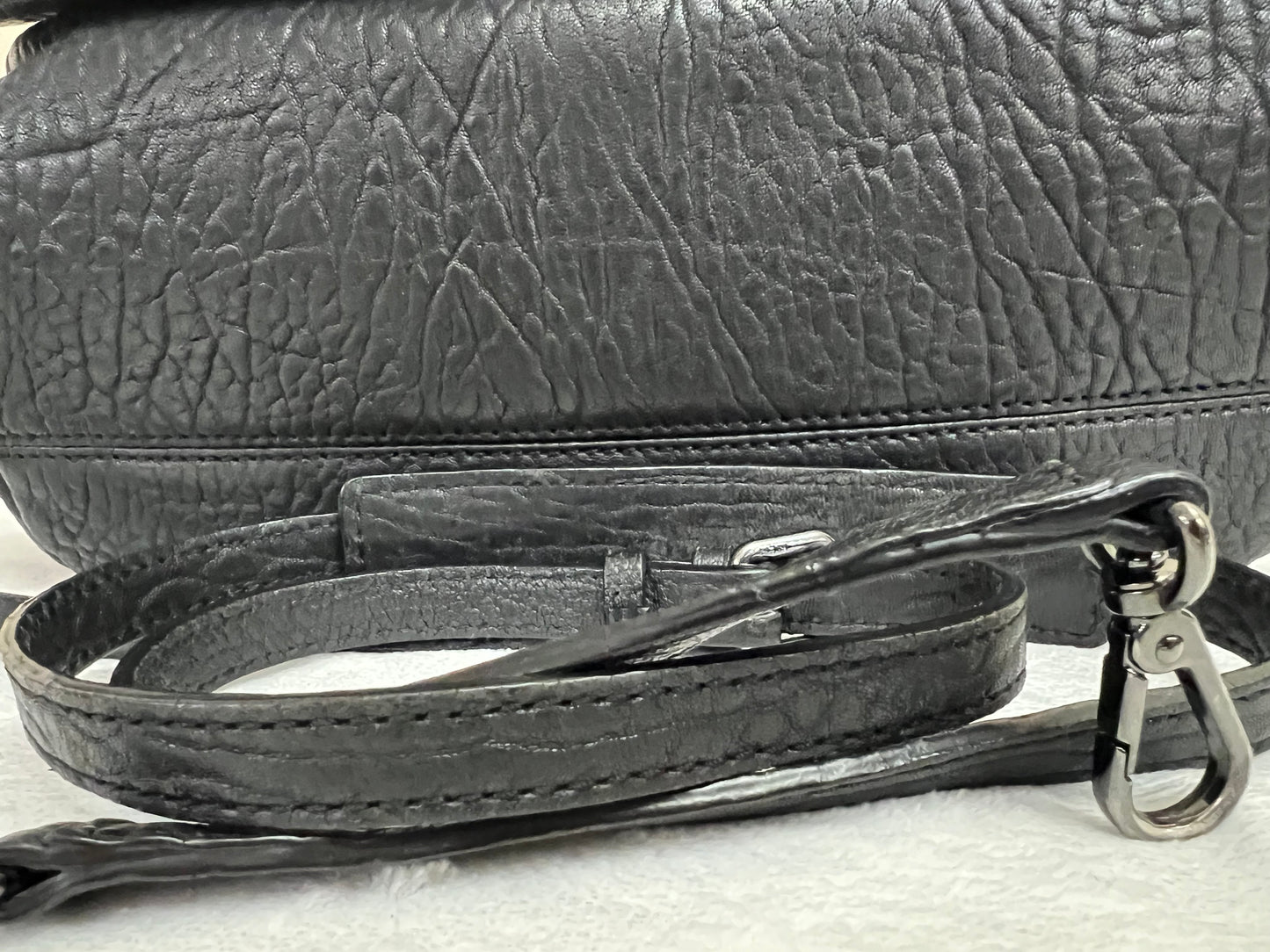 MCM 2WAY STUDS LTD BLACK