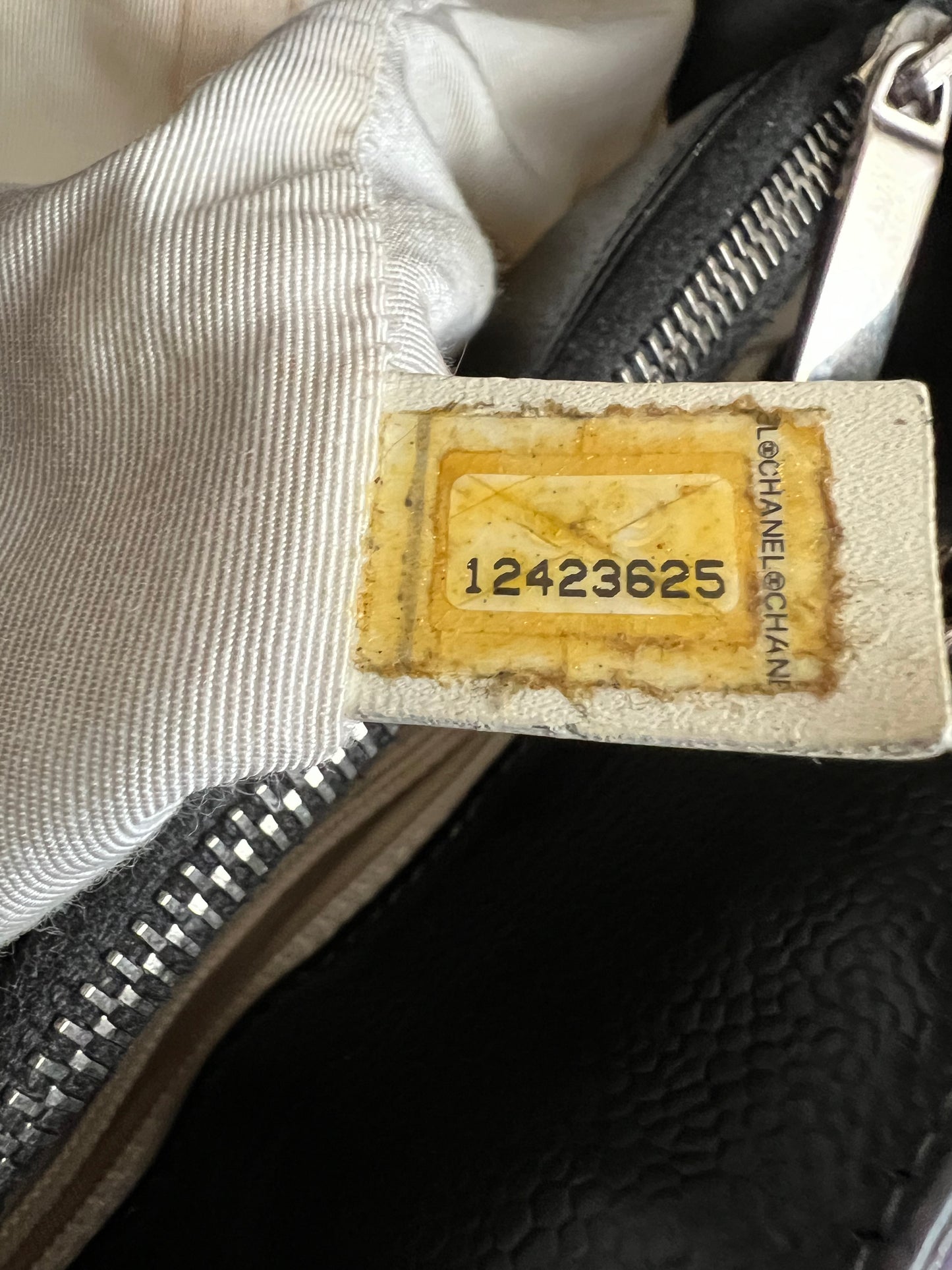 GST CAVIAR BLACK SHW
