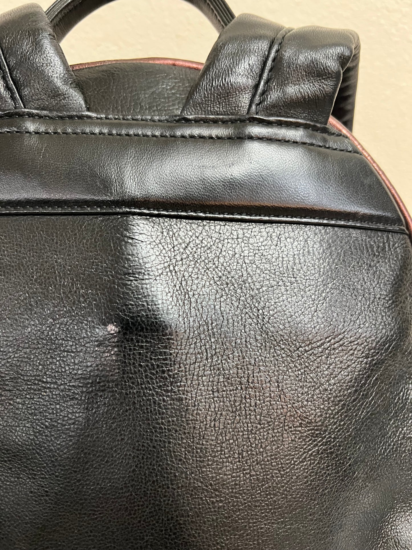 MCM BAGPACK MAROON METALLIC LEATHER