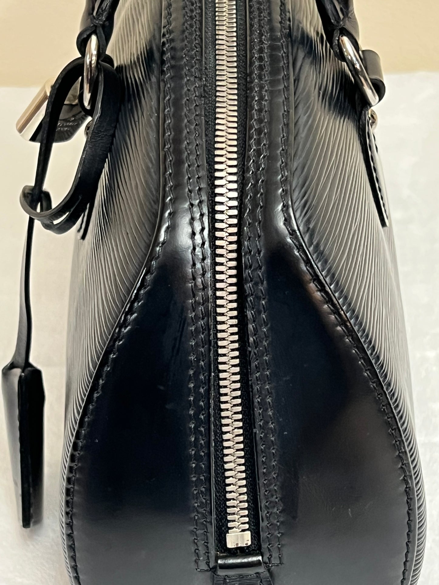 JASMINE EPI BLACK