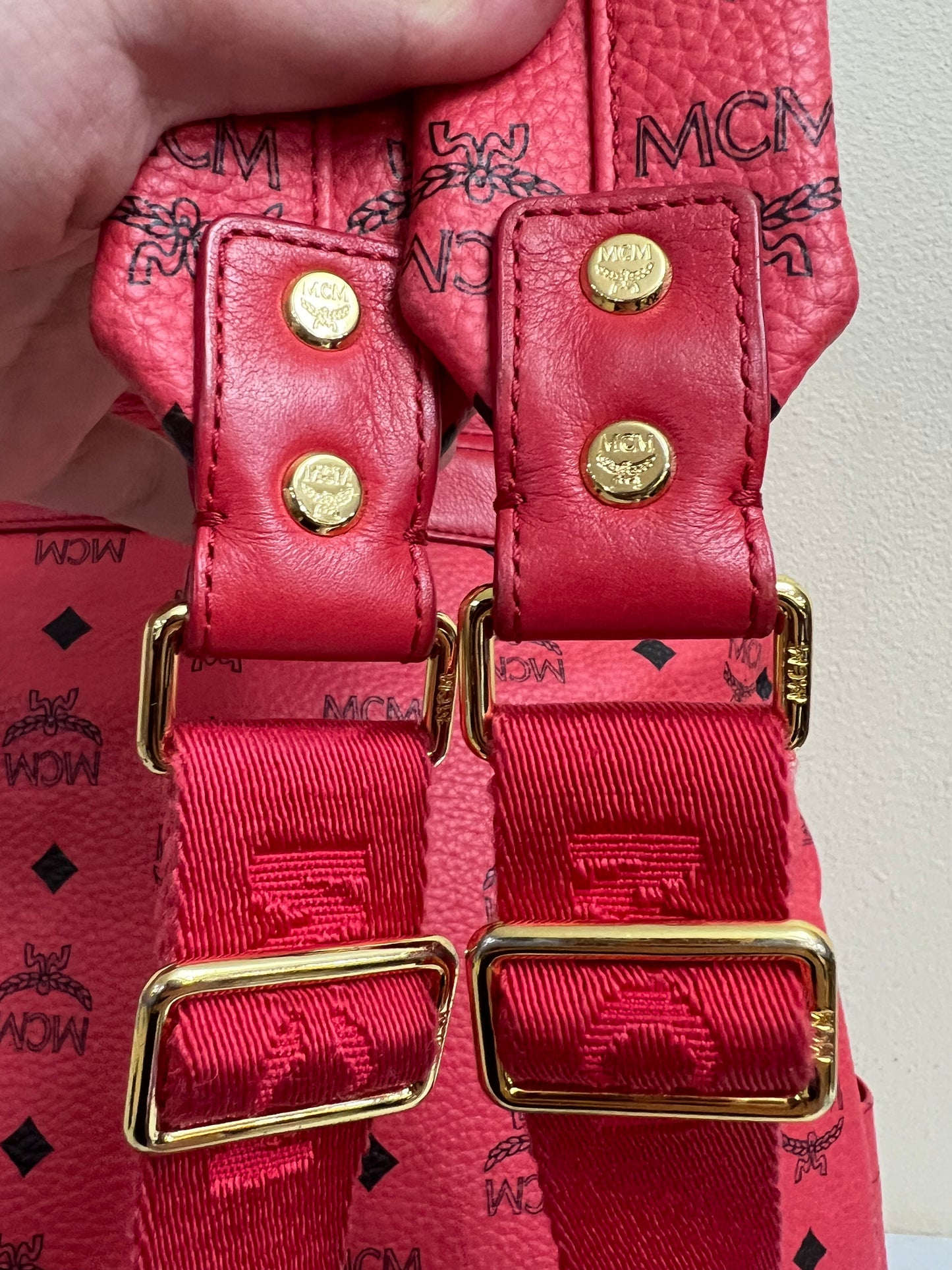 MCM RED BAGPACK LTD