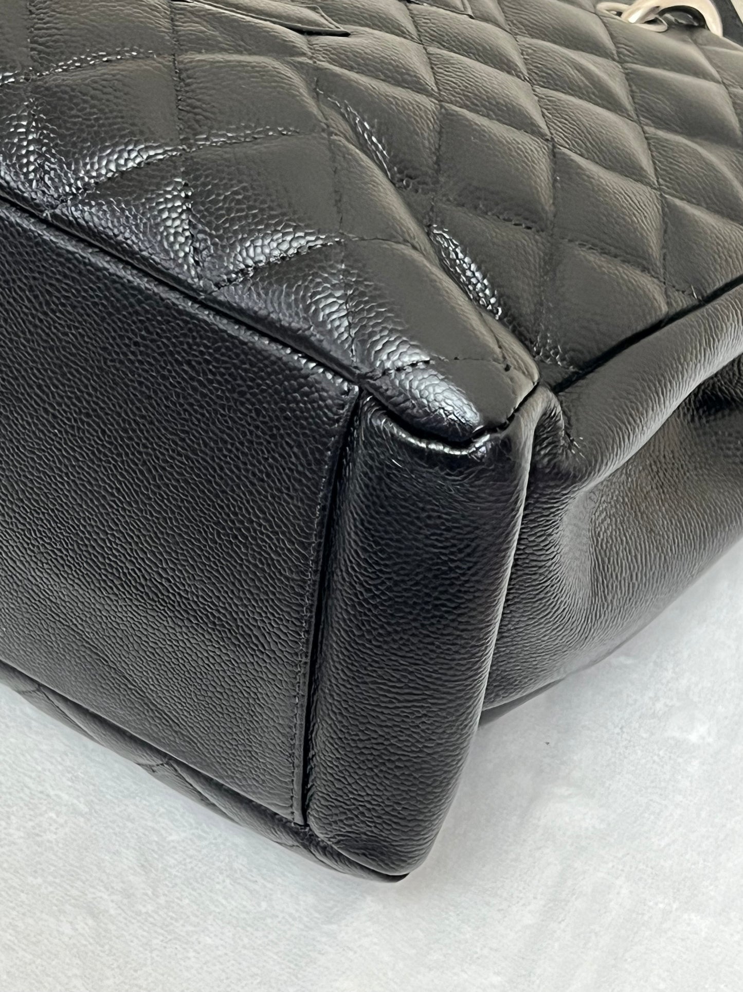 GST CAVIAR BLACK SHW