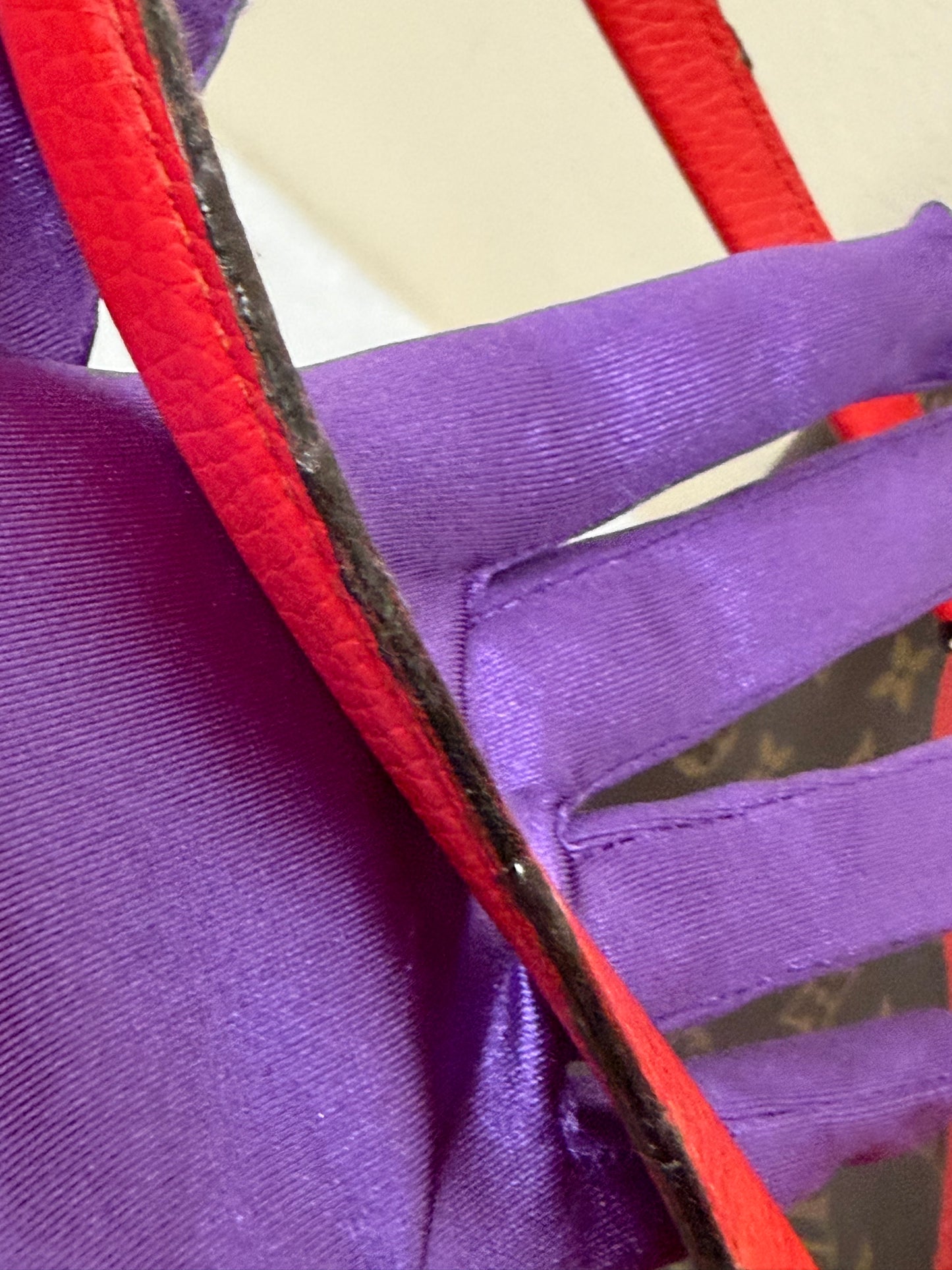 ESTRELA NM MONOGRAM RED