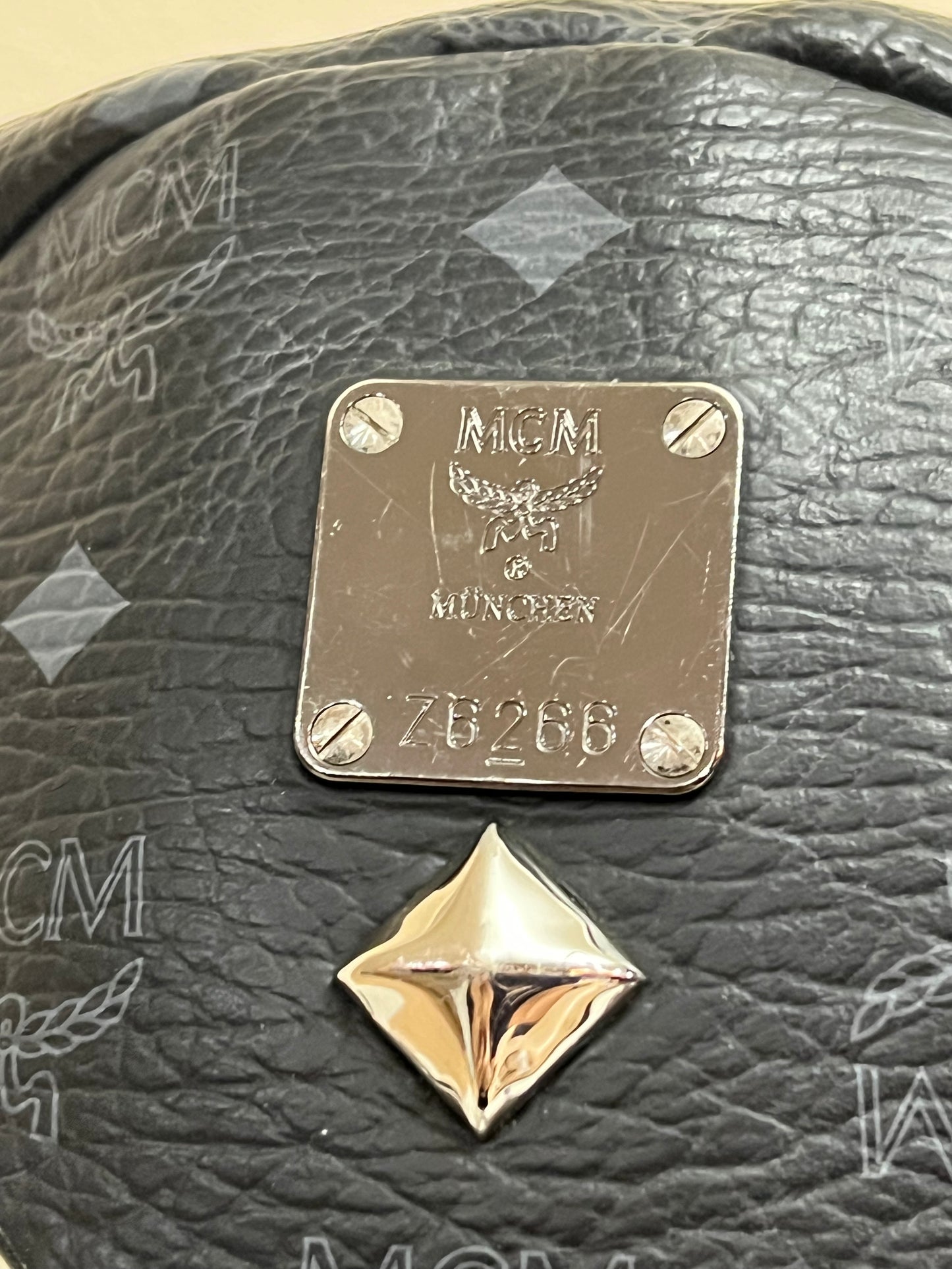MCM BAGPACK BLACK LTD