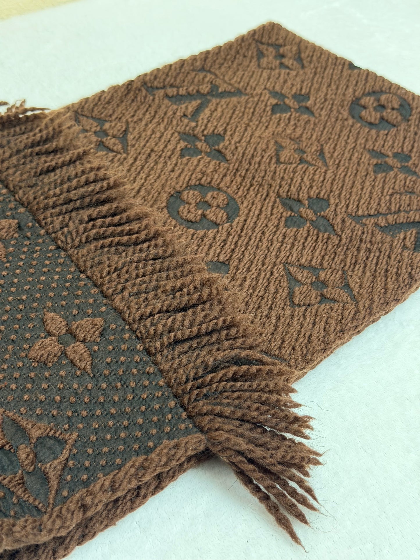 LOGOMANIA SCARF BROWN
