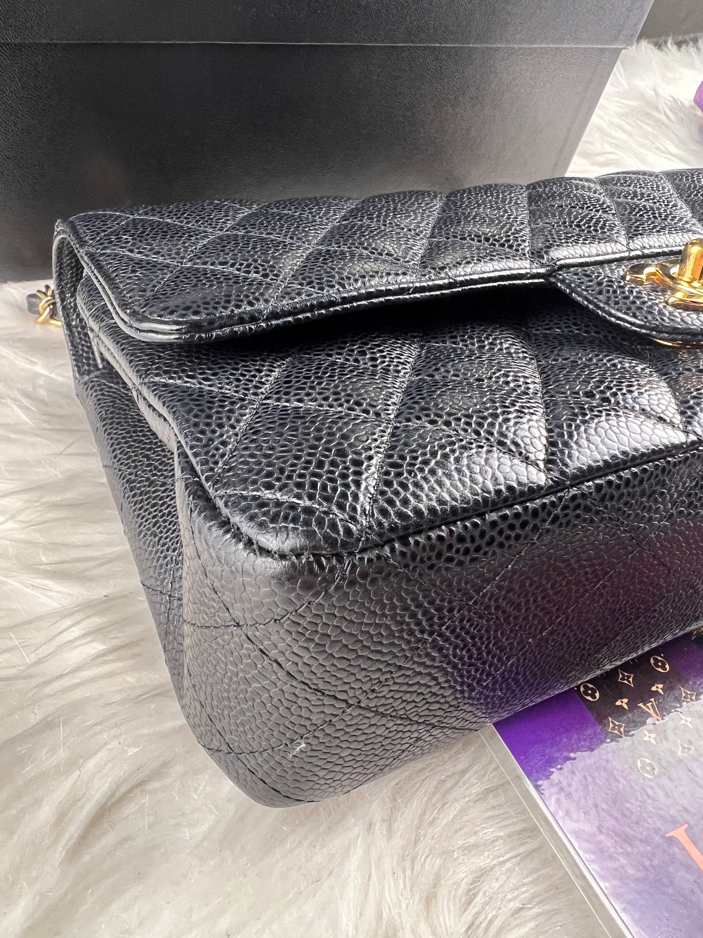 MEDIUM DOUBLE FLAP CAVIAR GHW