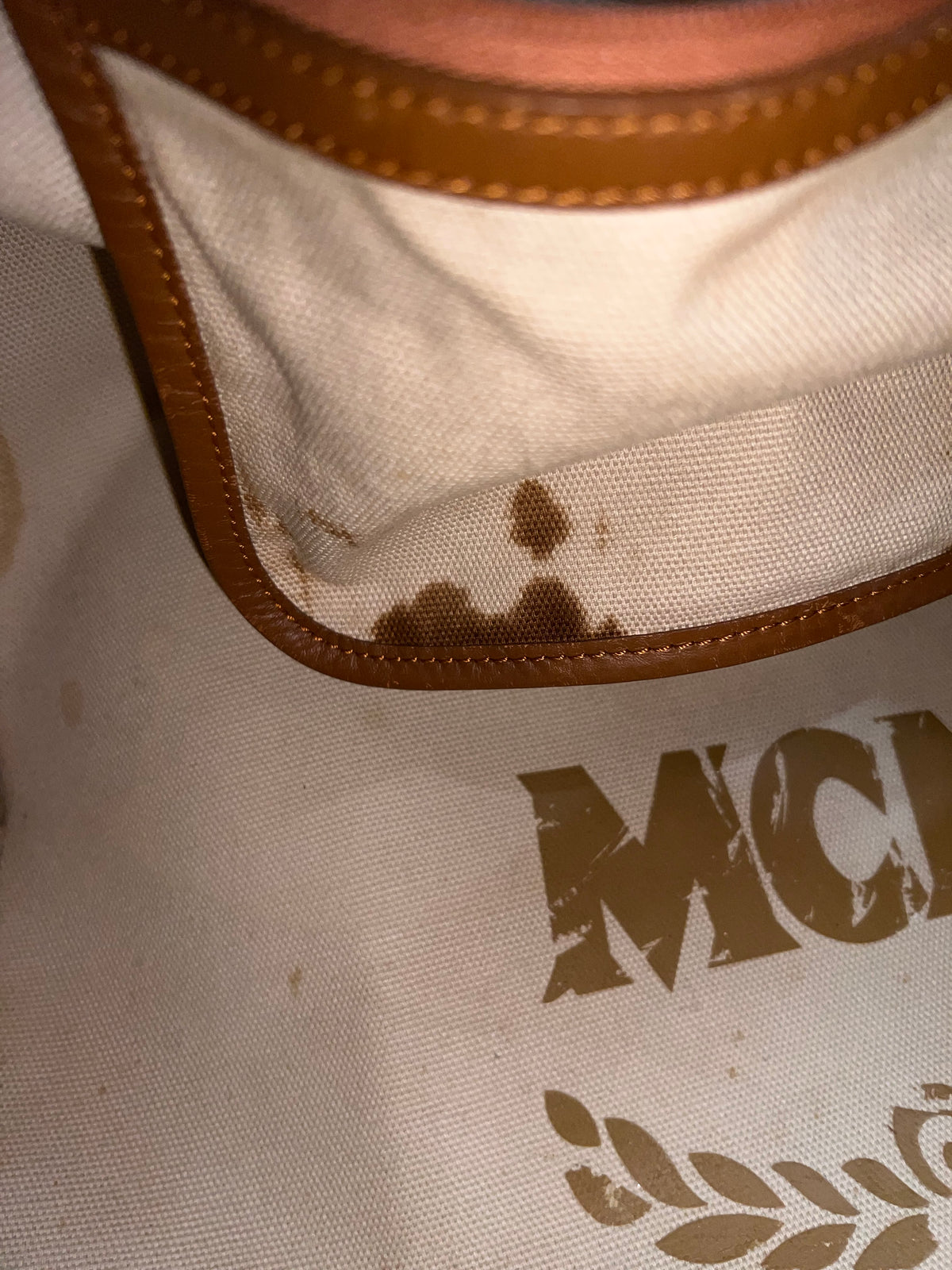MCM DUFFLE 40 COGNAC