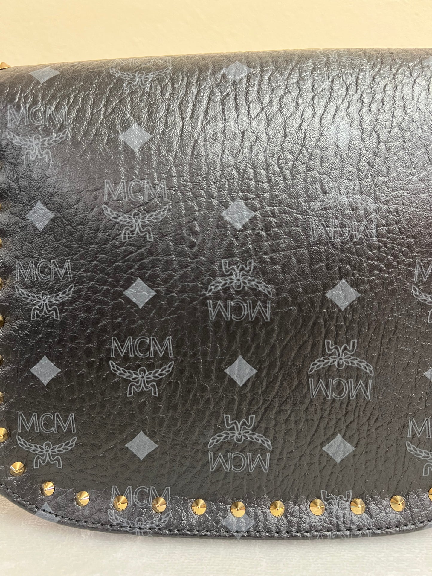 MCM PATRICIA STUDDED BLACK