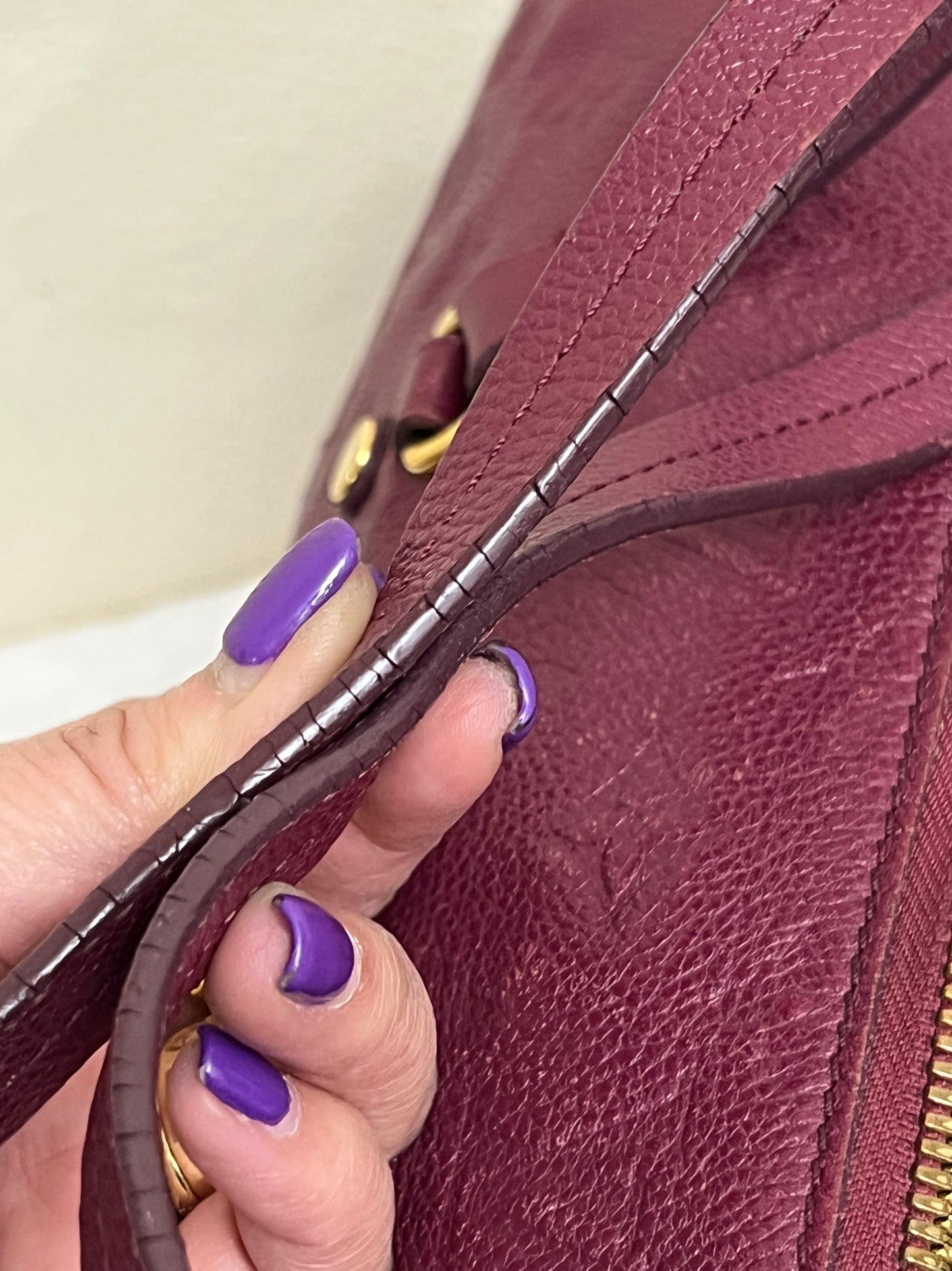 LUMINEUSE EMPRIENTE BURGUNDY