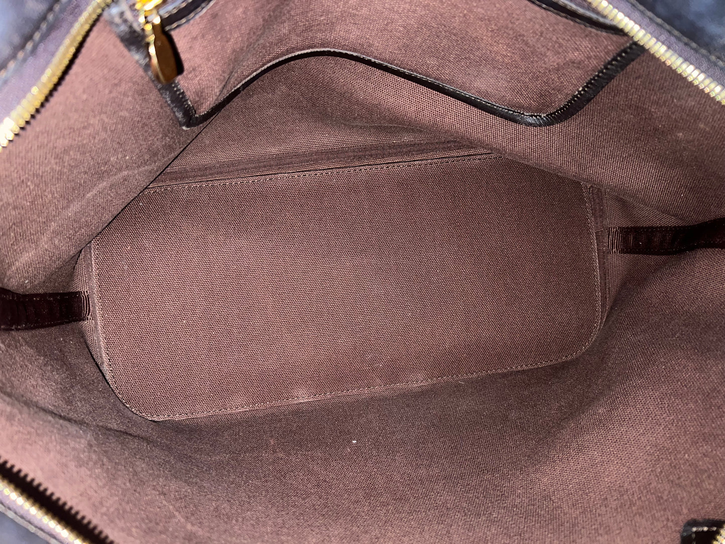 MCM CHOCO W/ BONE BLUE STRPES MM