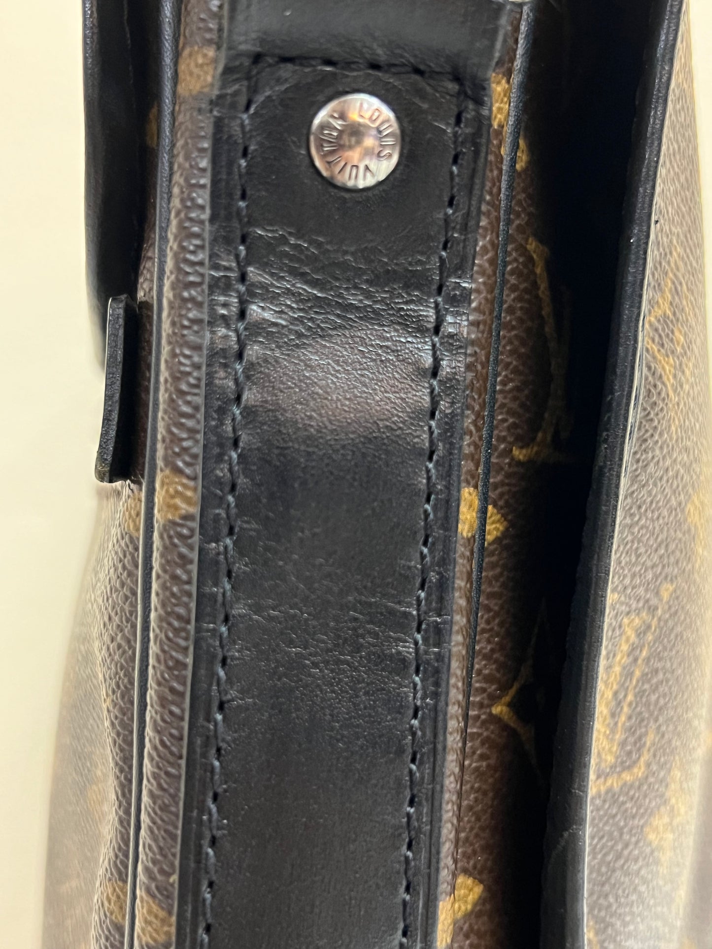 MACASAR CROSSBODY