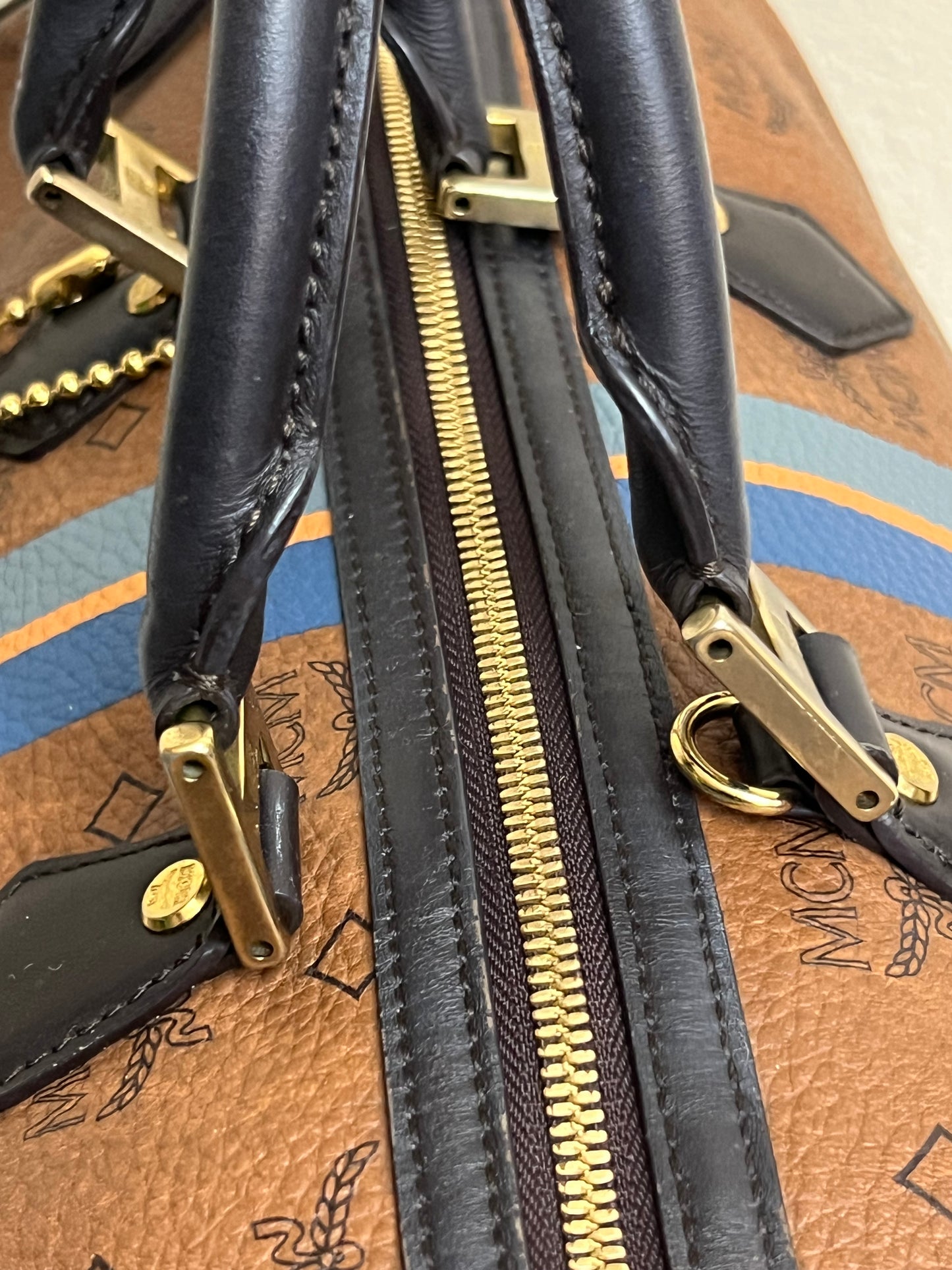 CHOCO DUFFLE 40 w/ BONE