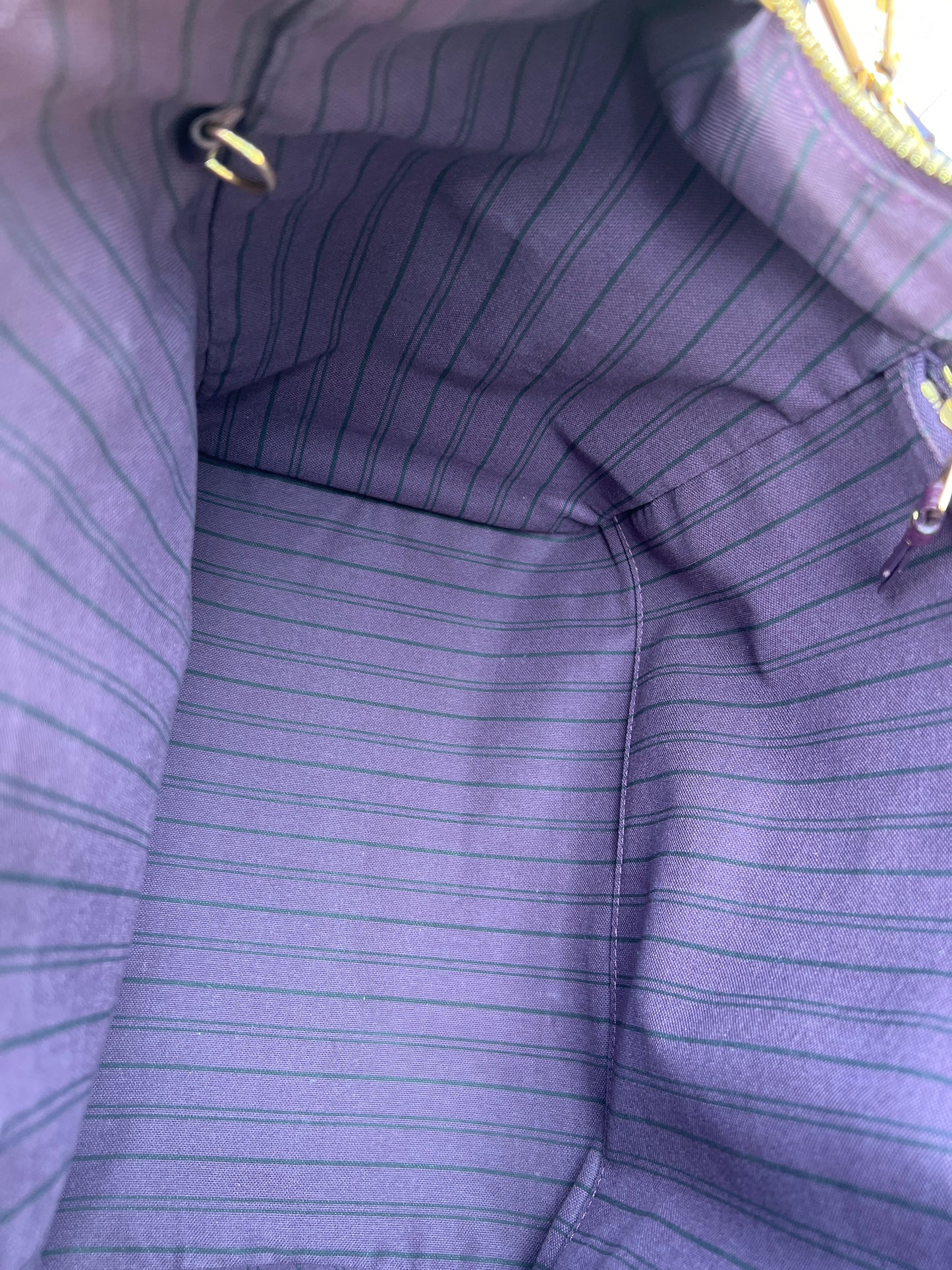 LUMINEUSE EMPRIENTE PURPLE PM