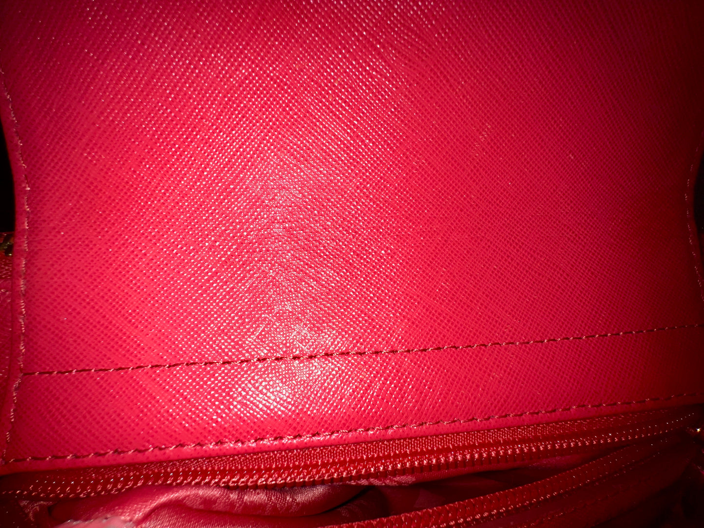 MCM SAFFIANO RED