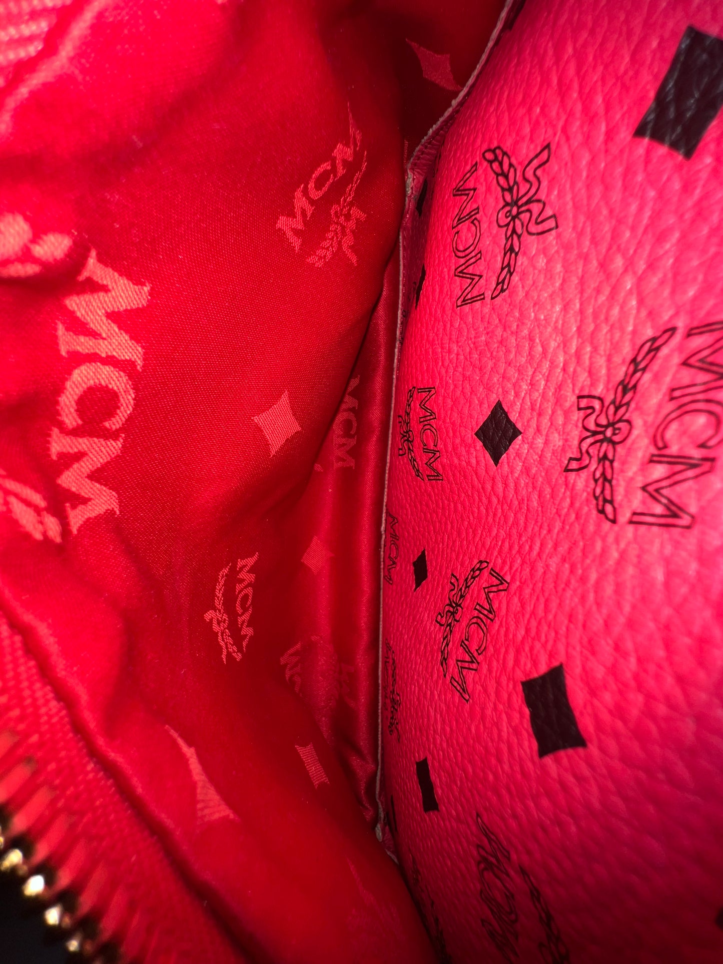 MCM RED BAGPACK LTD