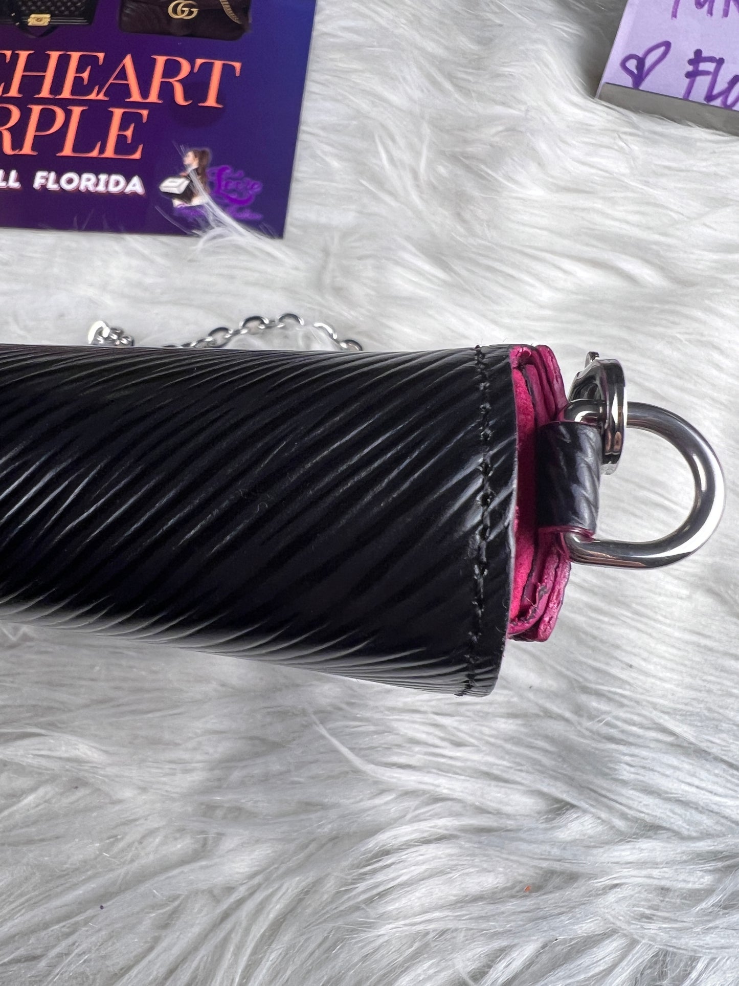 FELICIE POCHETTE EPI BLACK/PINK