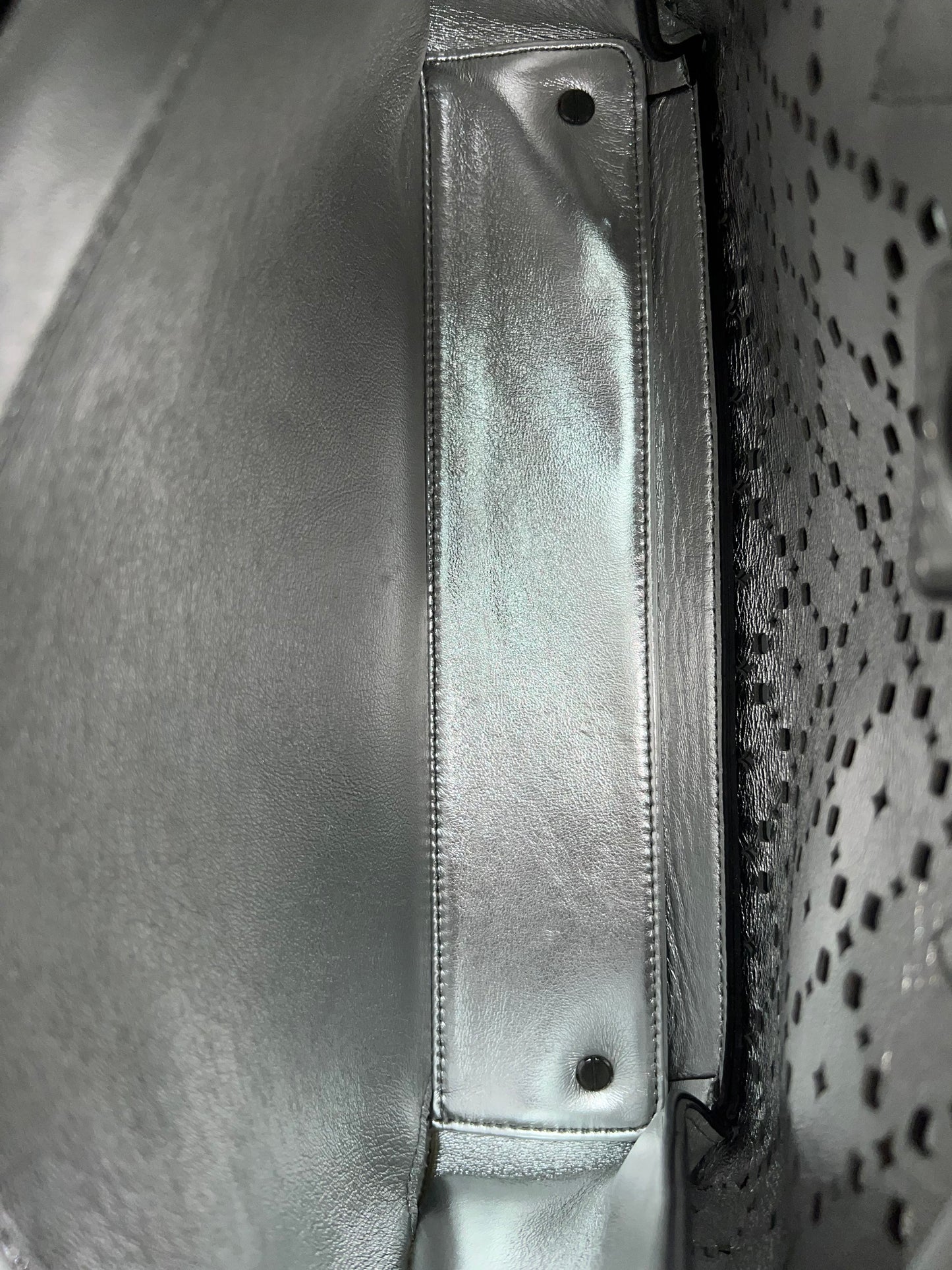 MCM PORFORATED TOTE BLACK