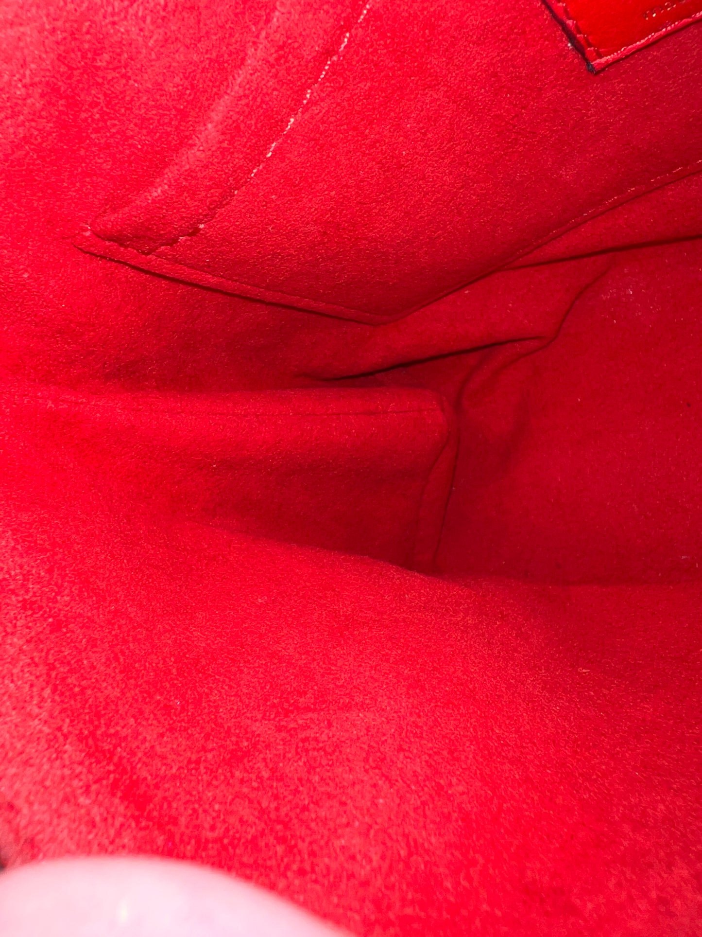 LOCKY BB RED