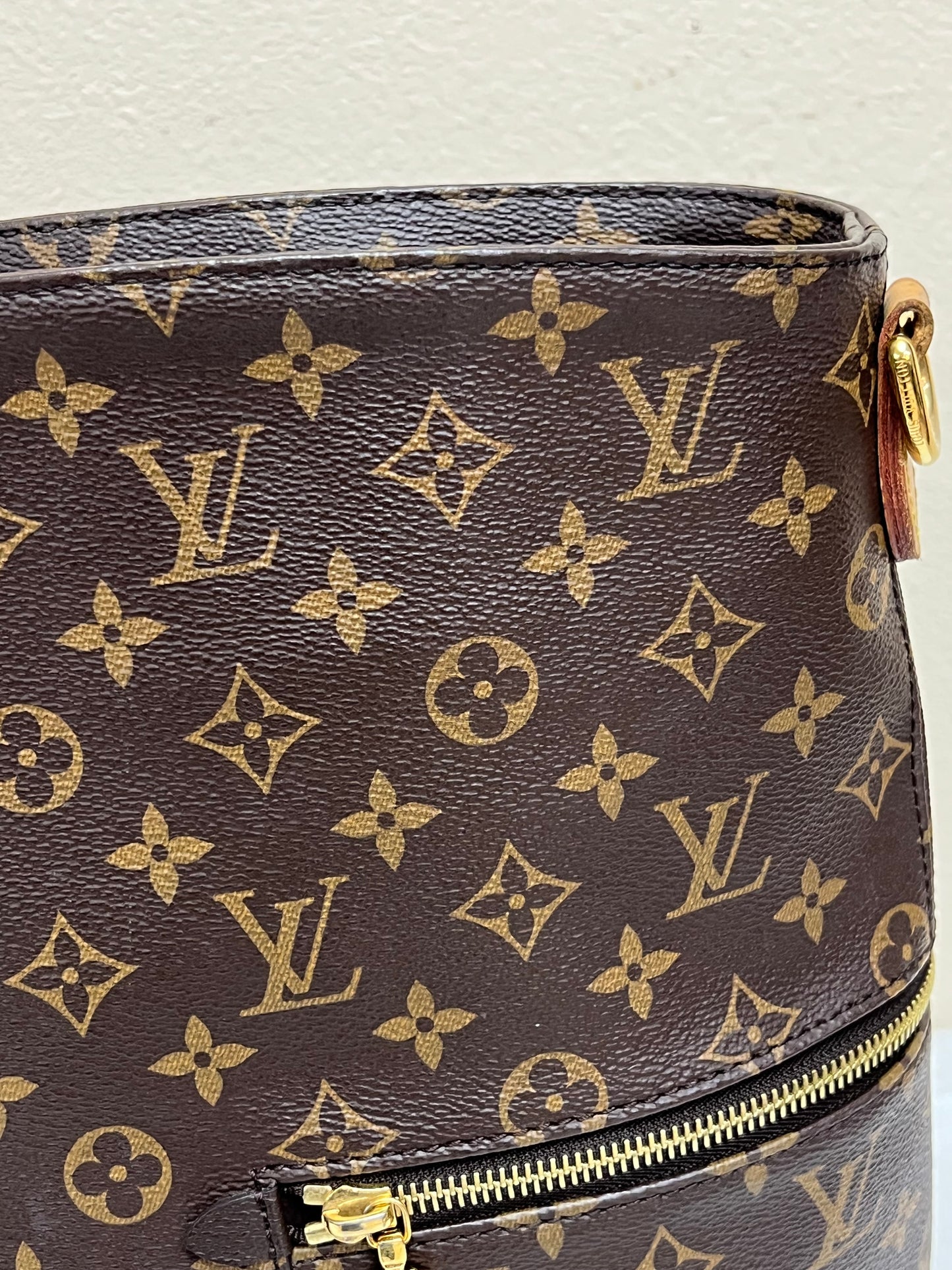 MELIE MONOGRAM