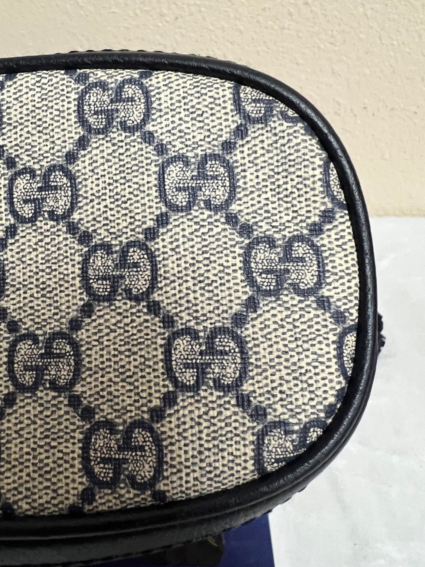 NAVY BUCKET