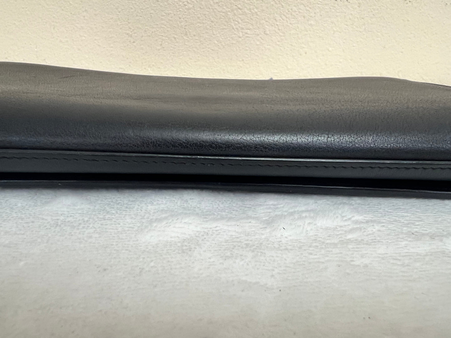 BELLE DE JOUR CLUTCH BLACK
