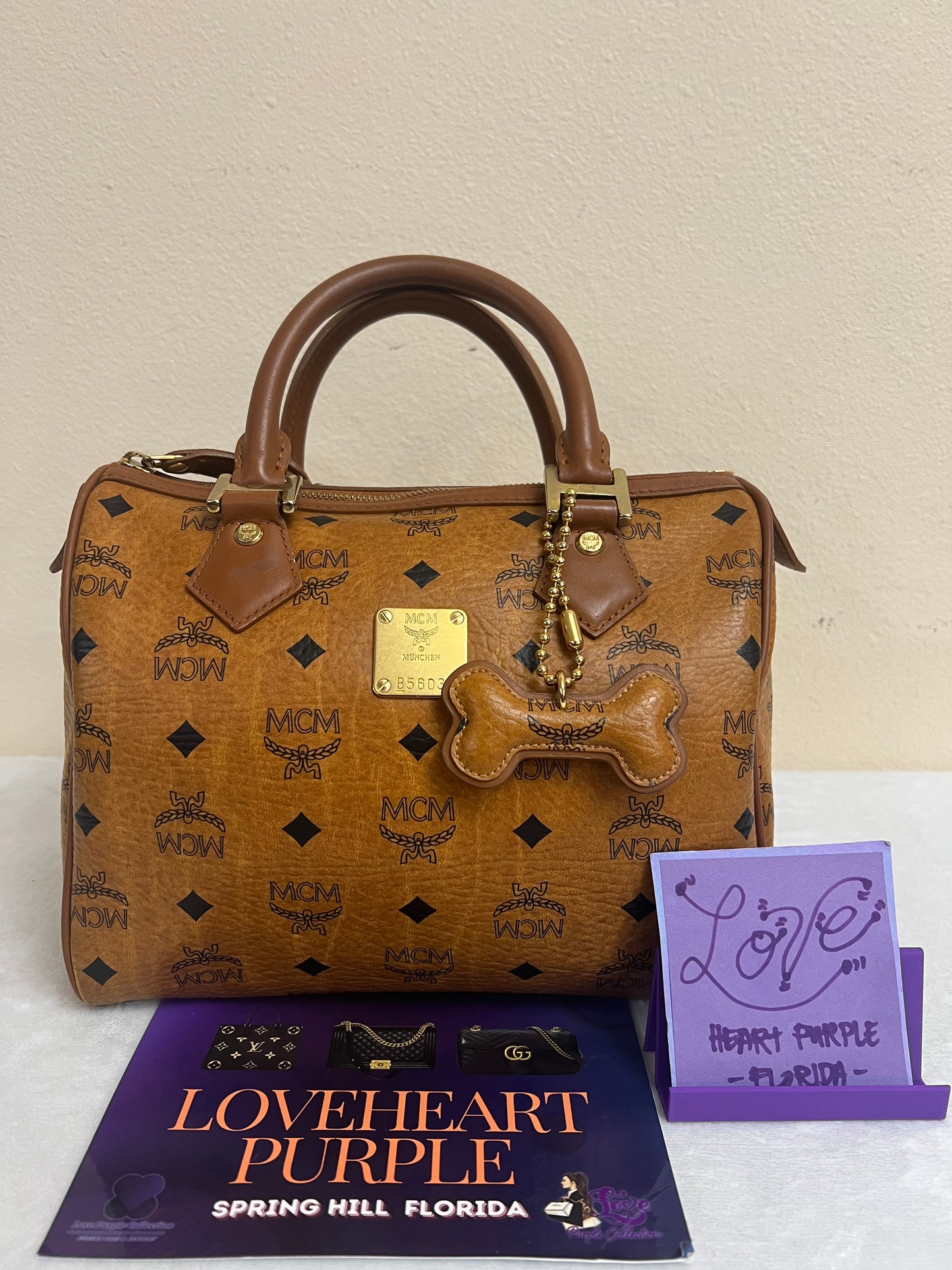 MCM BOSTON 25 W/ BONE