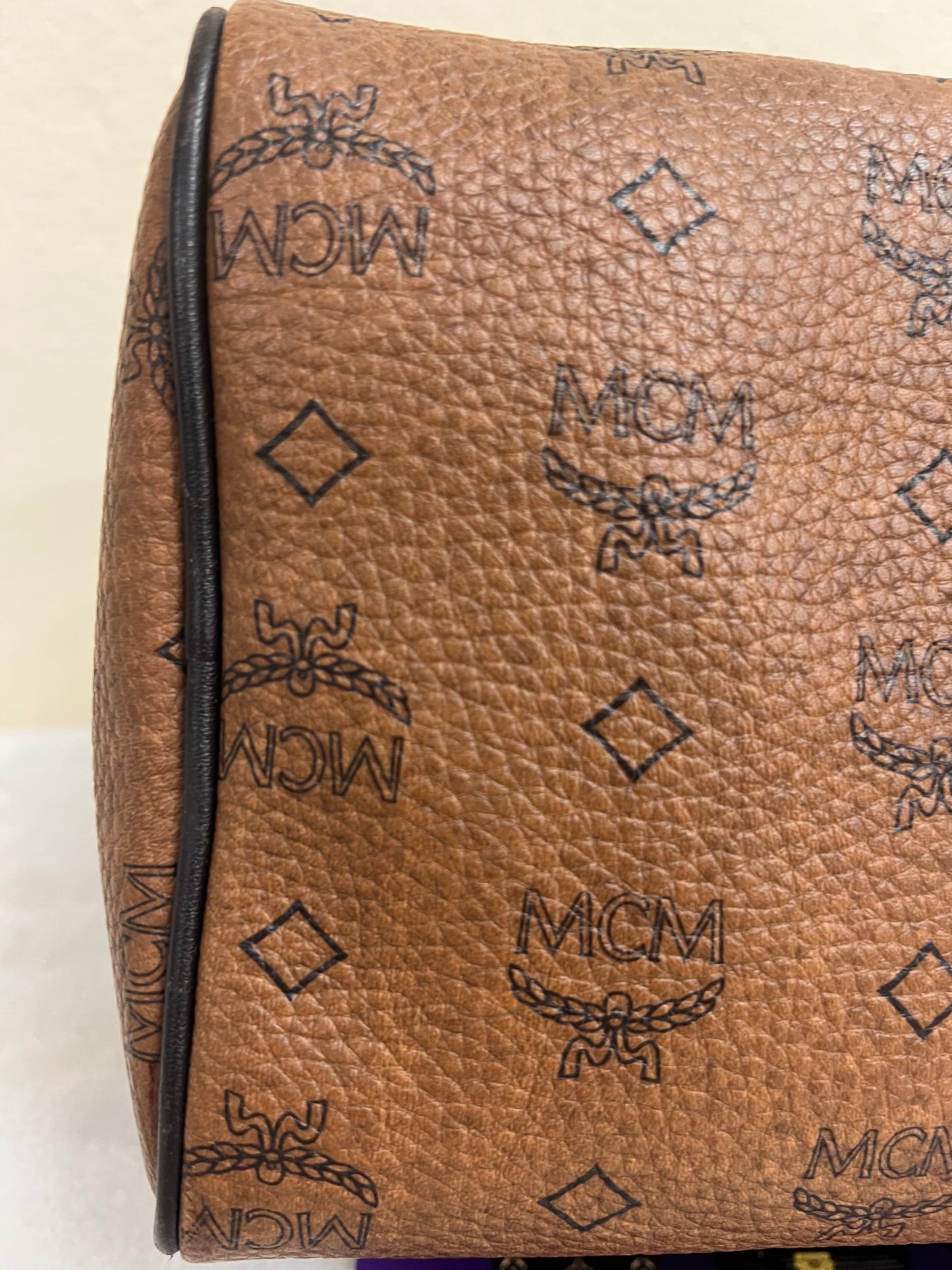 MCM BOSTON CHOCO 25 w/ BONE