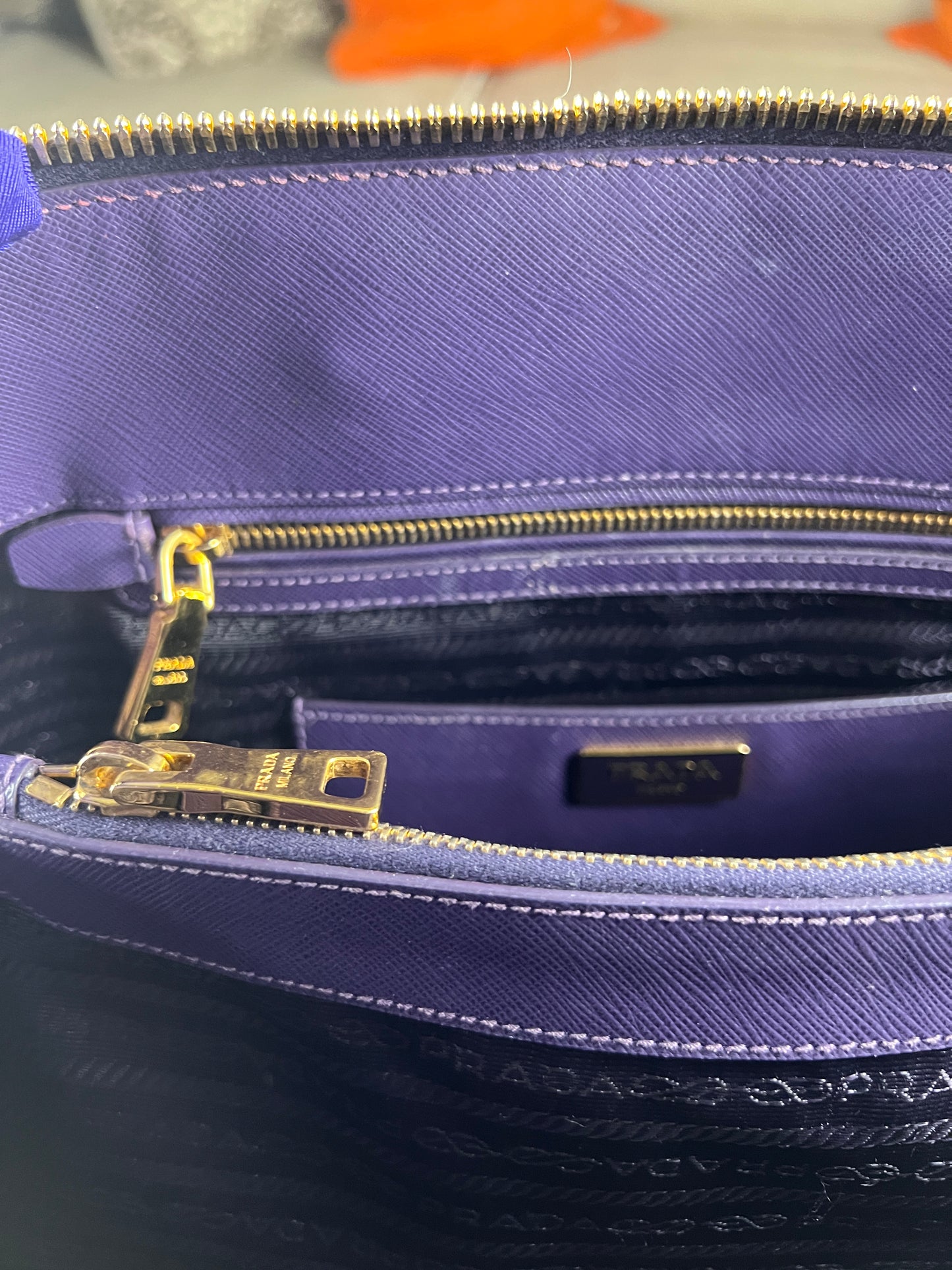 SAFFIANO PROMENADE HANDBAG