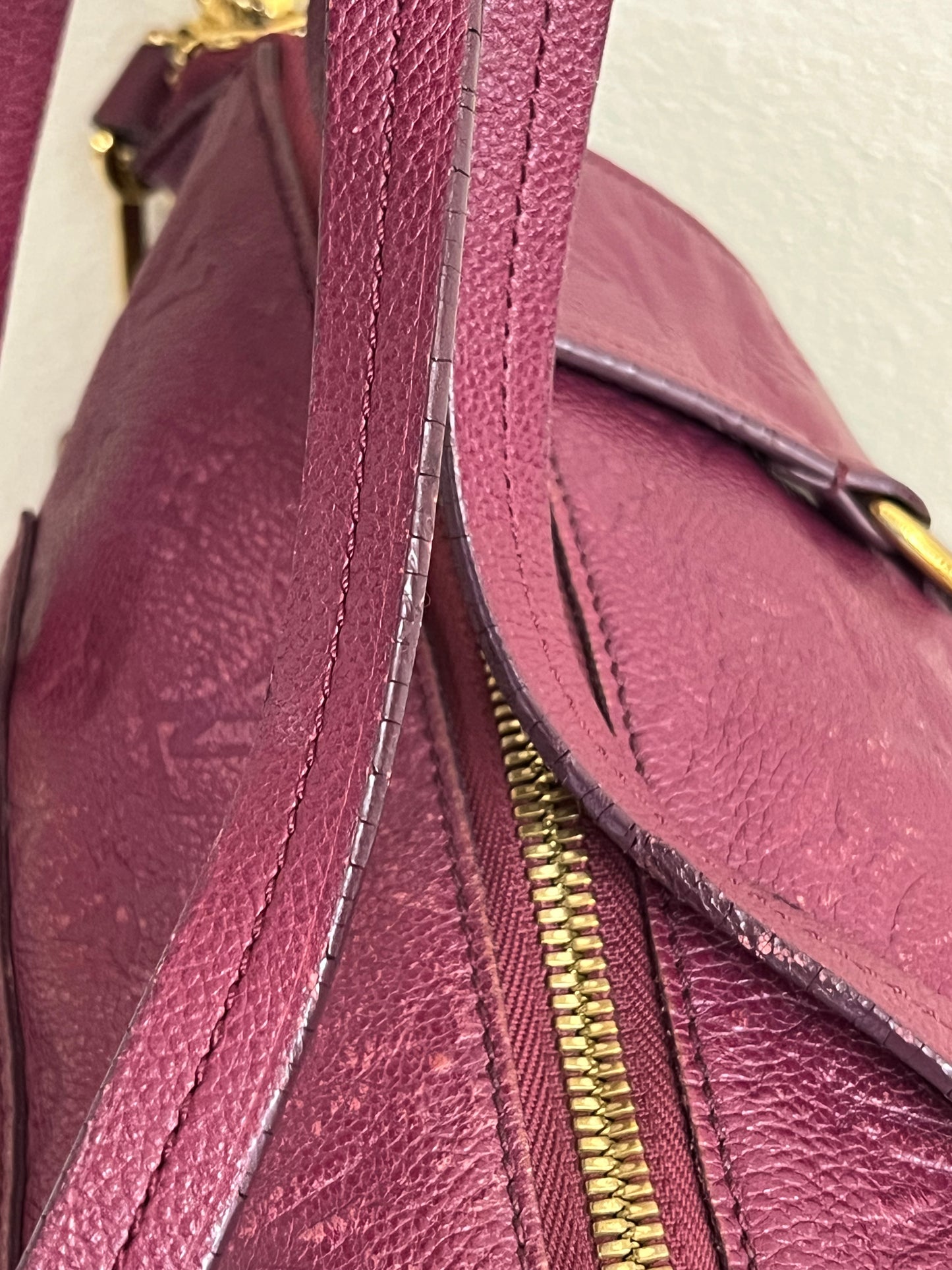 LUMINEUSE EMPRIENTE BURGUNDY