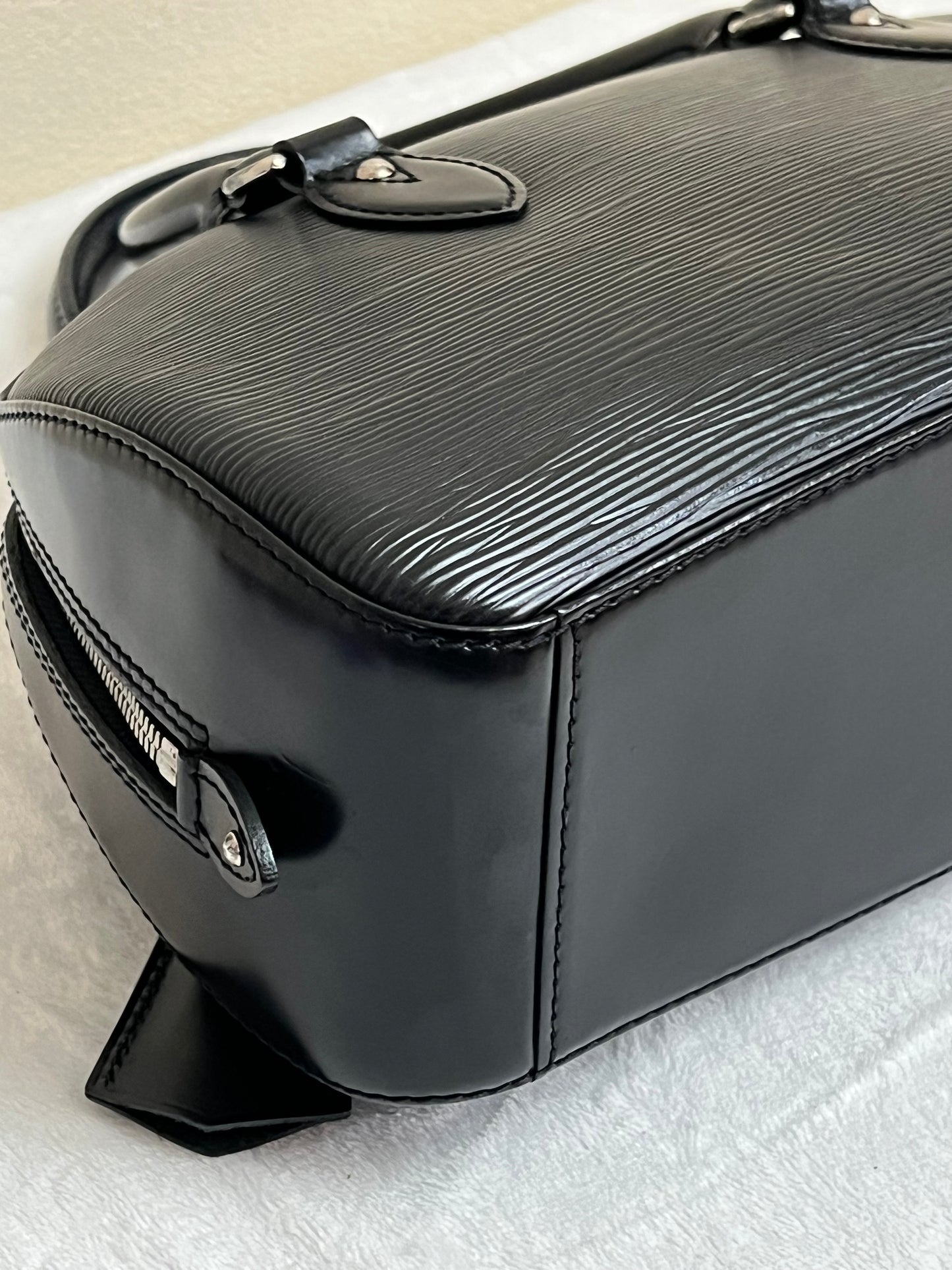 JASMINE EPI BLACK