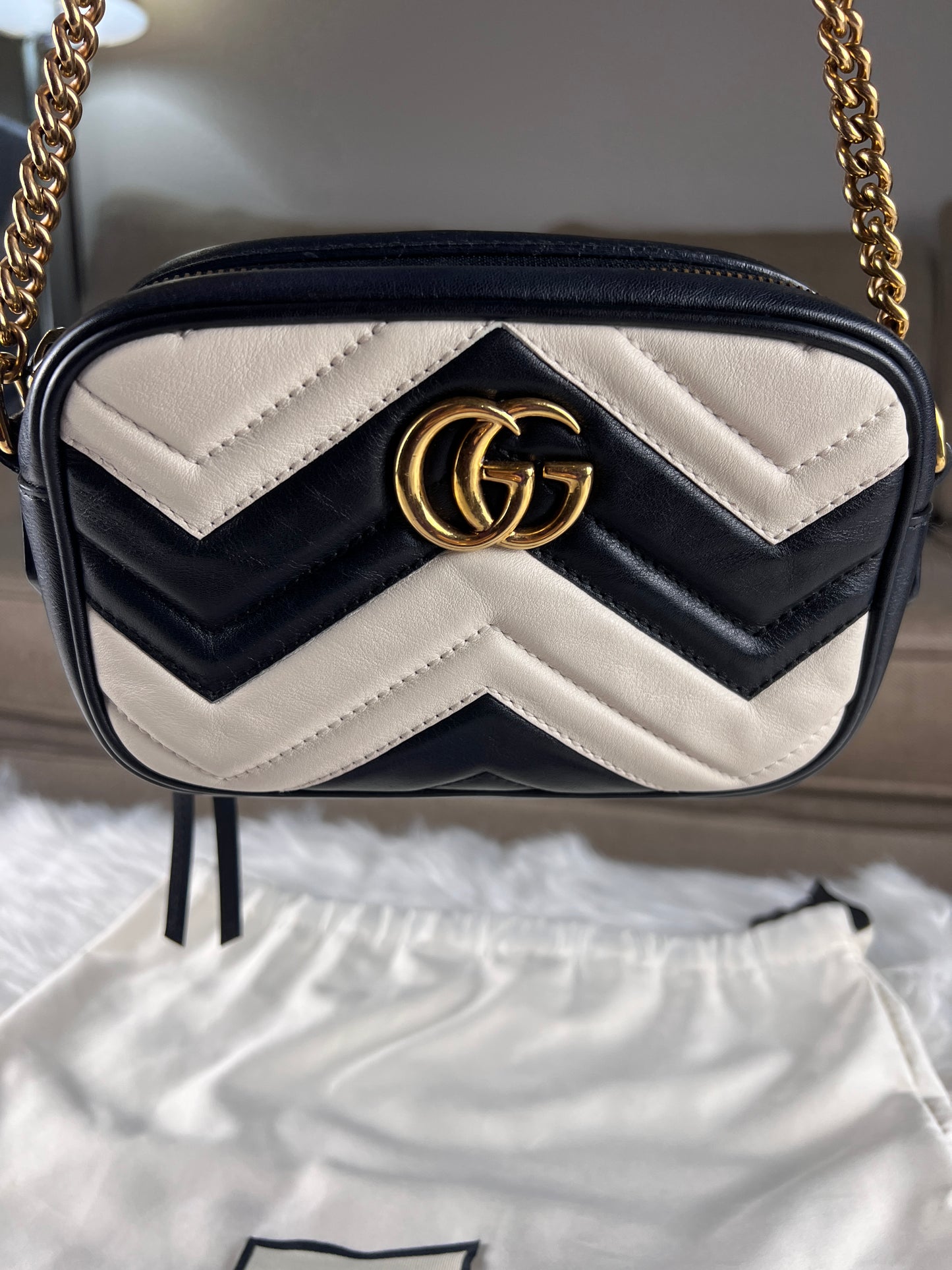 MARMONT BLACK/WHITE MINI