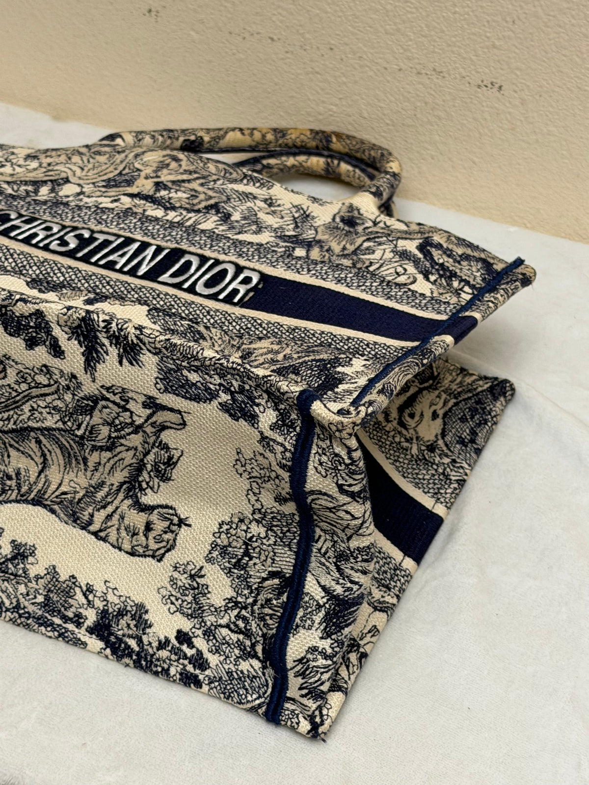BOOKED TOTE