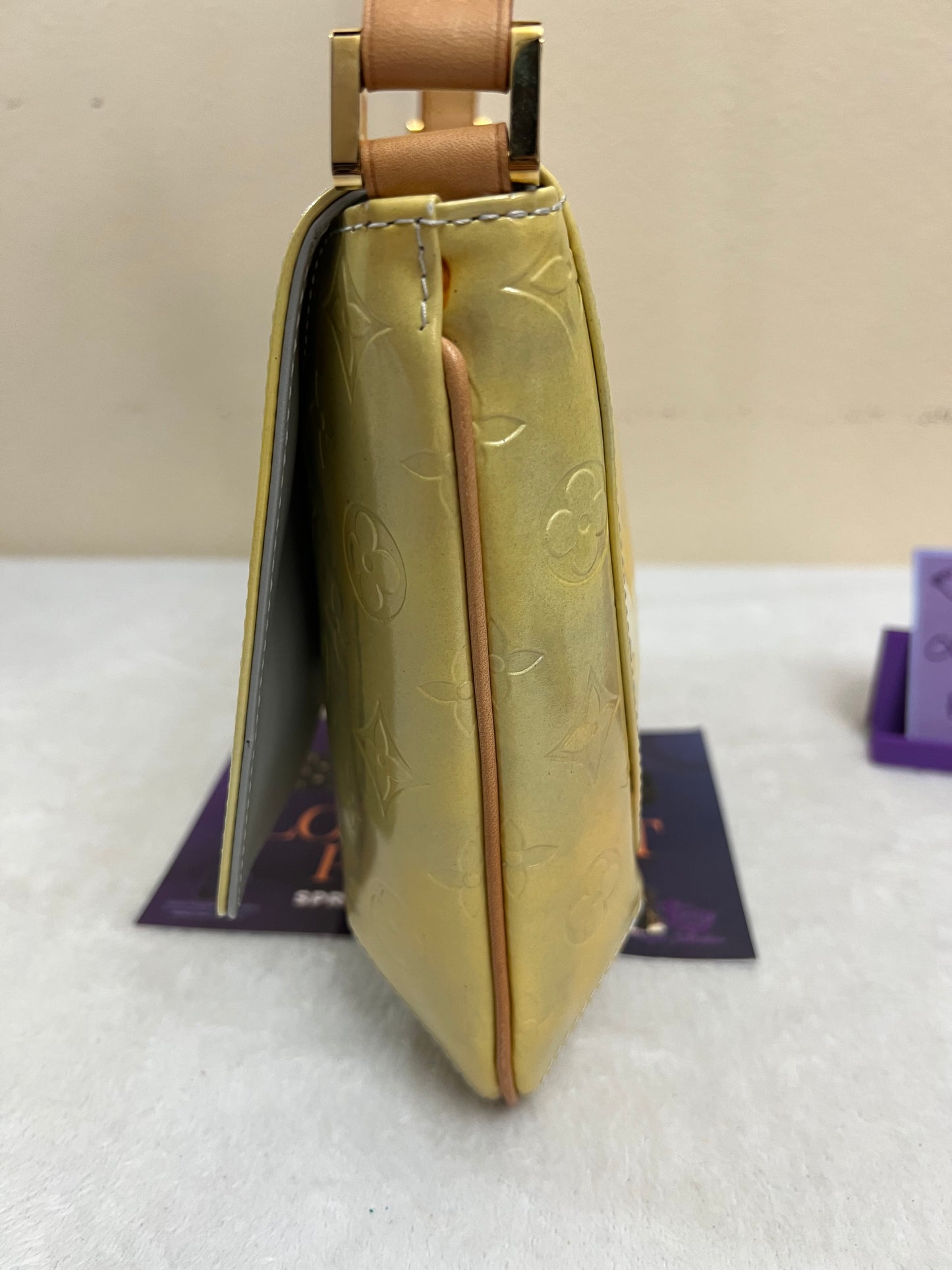 THOMPSON VERNIS YELLOW