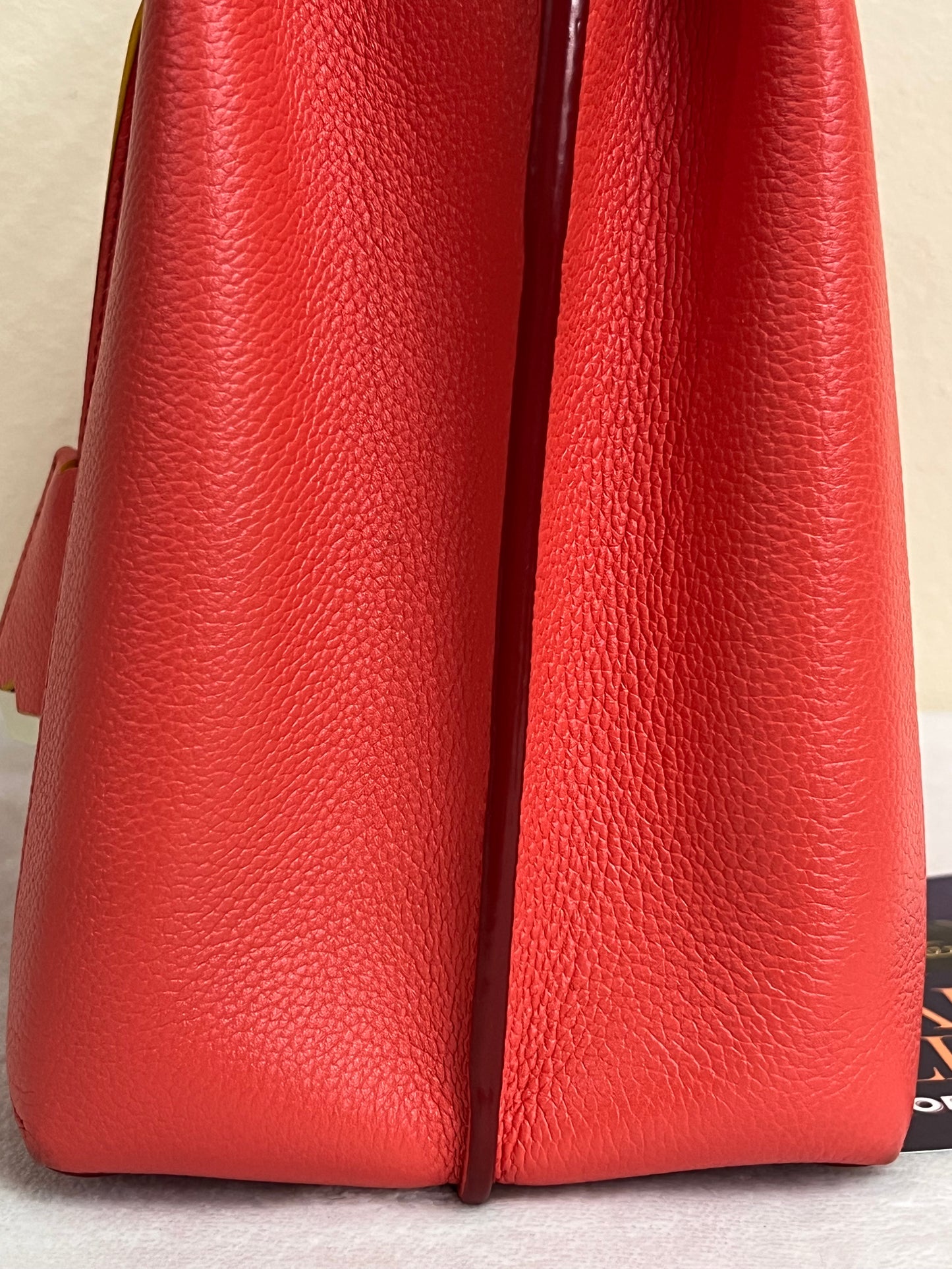 MCM 2WAY ORANGE