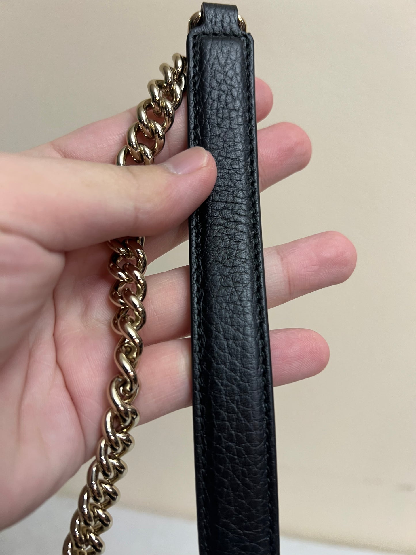 INTERLOCKING BLACK SHW 2